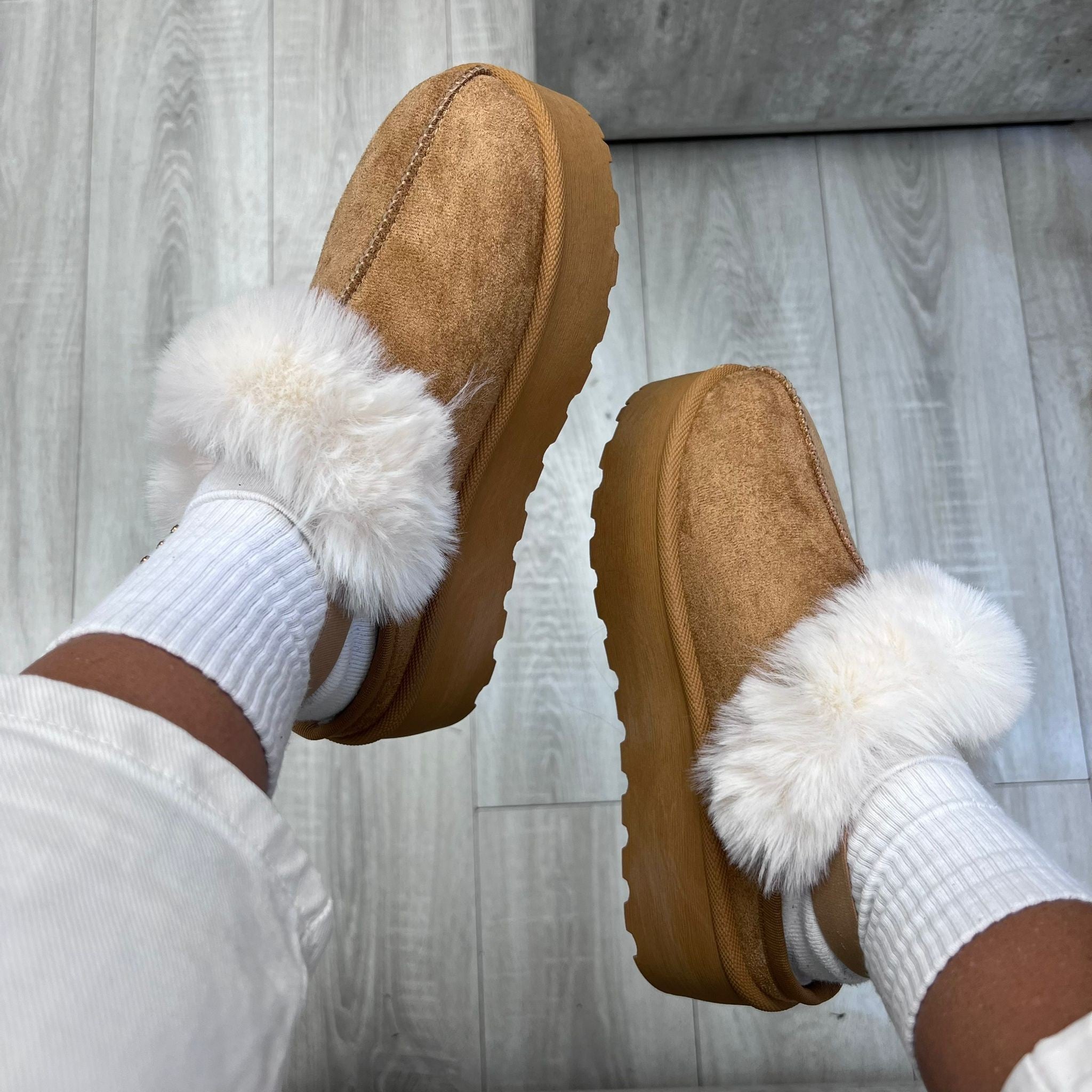 SABOT PELUCHE ELASTICO CAMEL