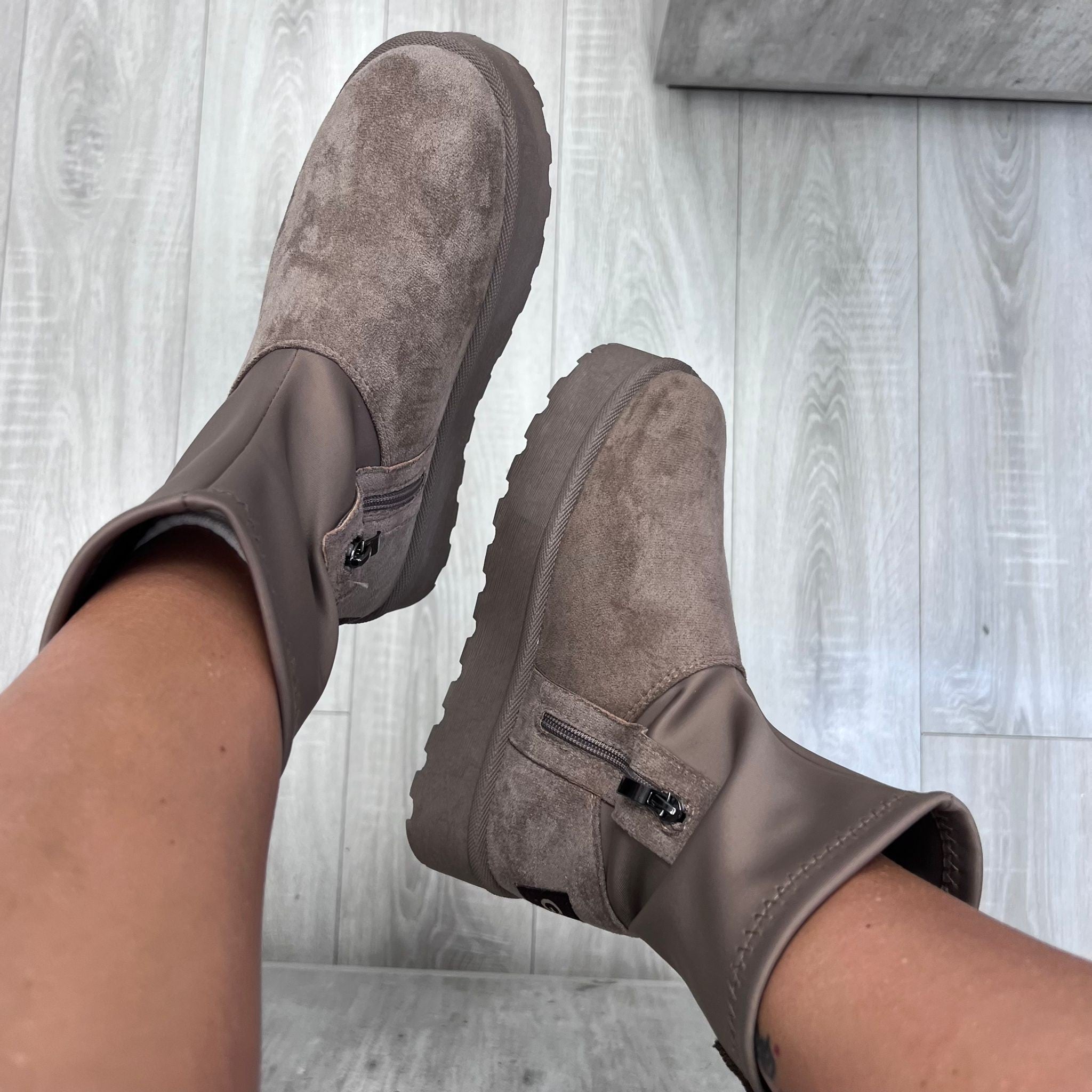 STIVALETTI GOGO TORTORA