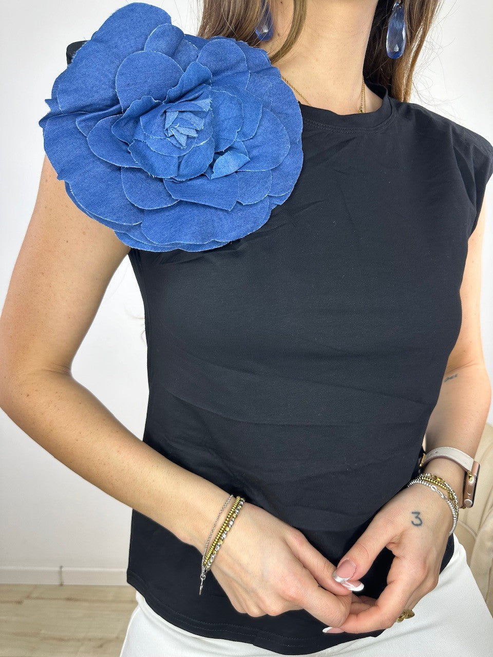 CANOTTA FIORE DENIM NERA