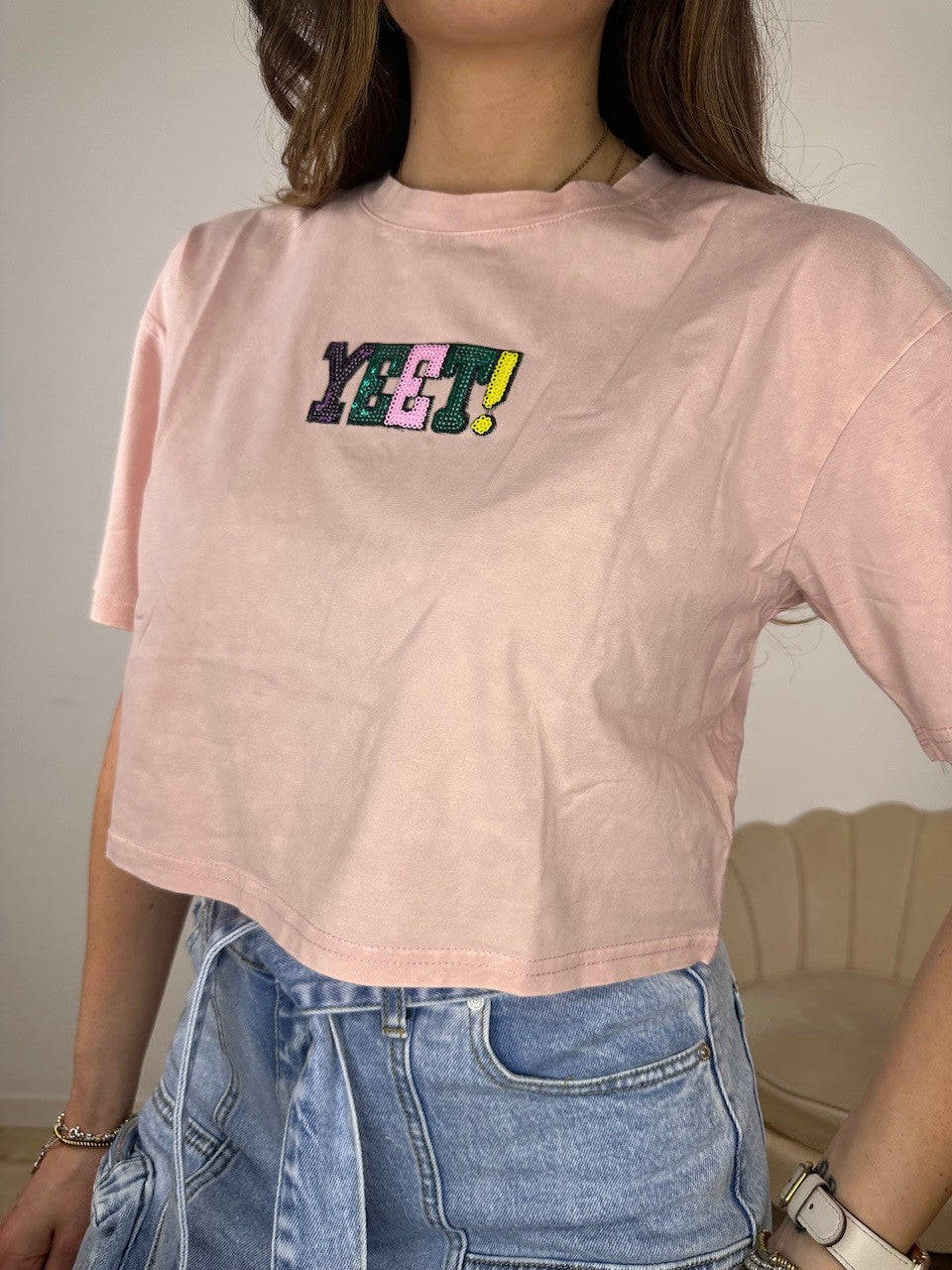 T-SHIRT YEET ROSA