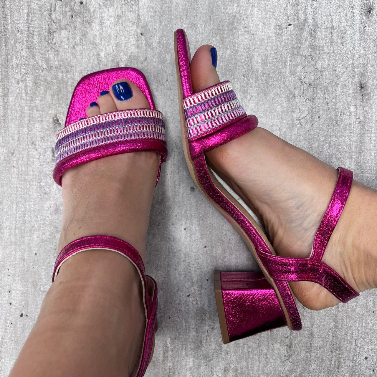 SANDALI GISEL FUCSIA