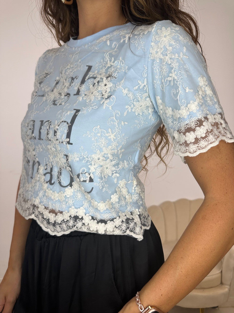 MAGLIA CON PIZZO CLARY AZZURRA