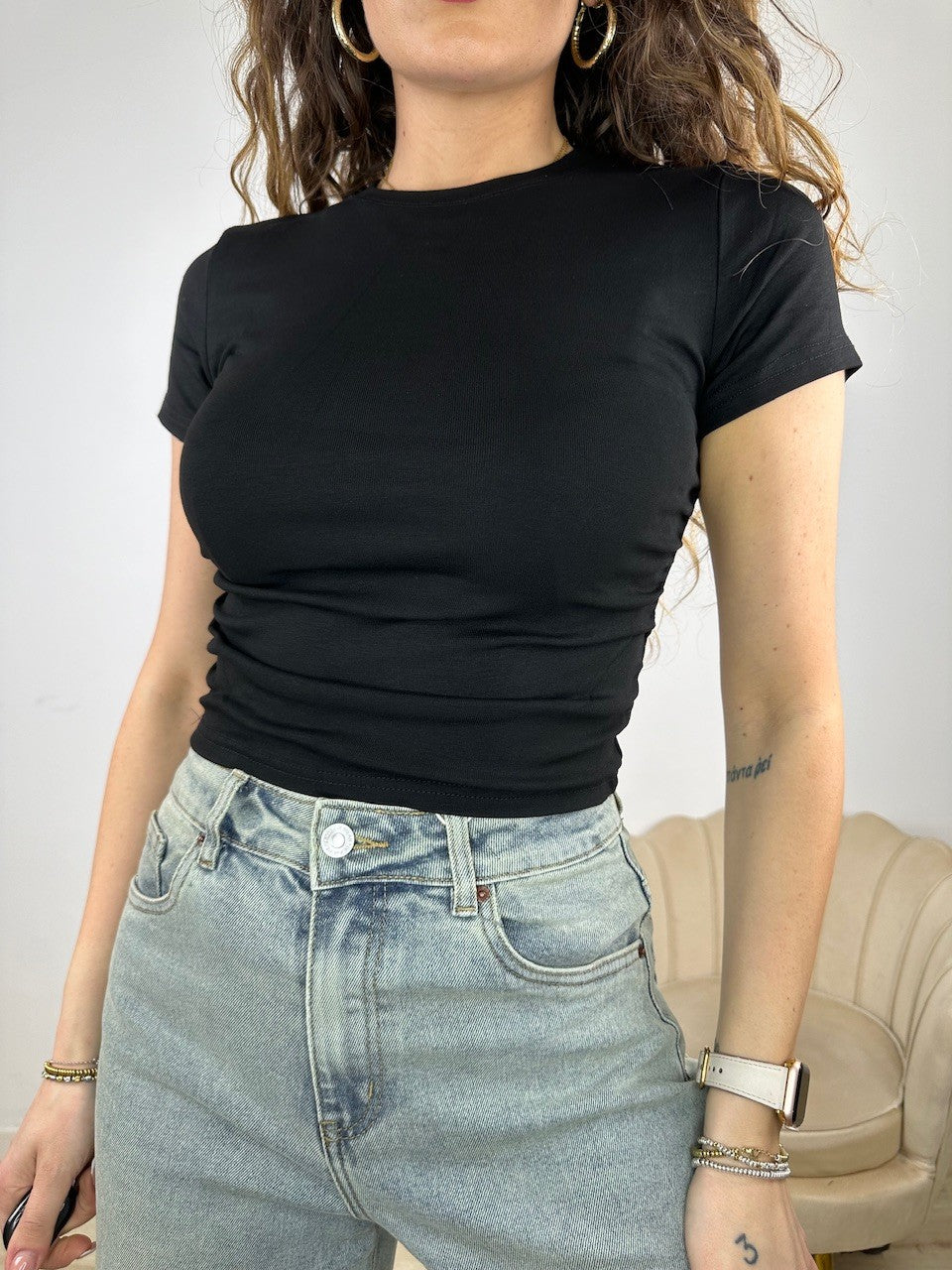 T-SHIRT CROP MORBIDA NERA