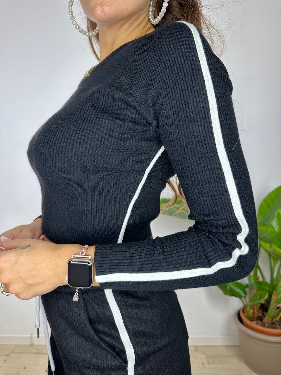 MAGLIA CROP VERONIKA NERA