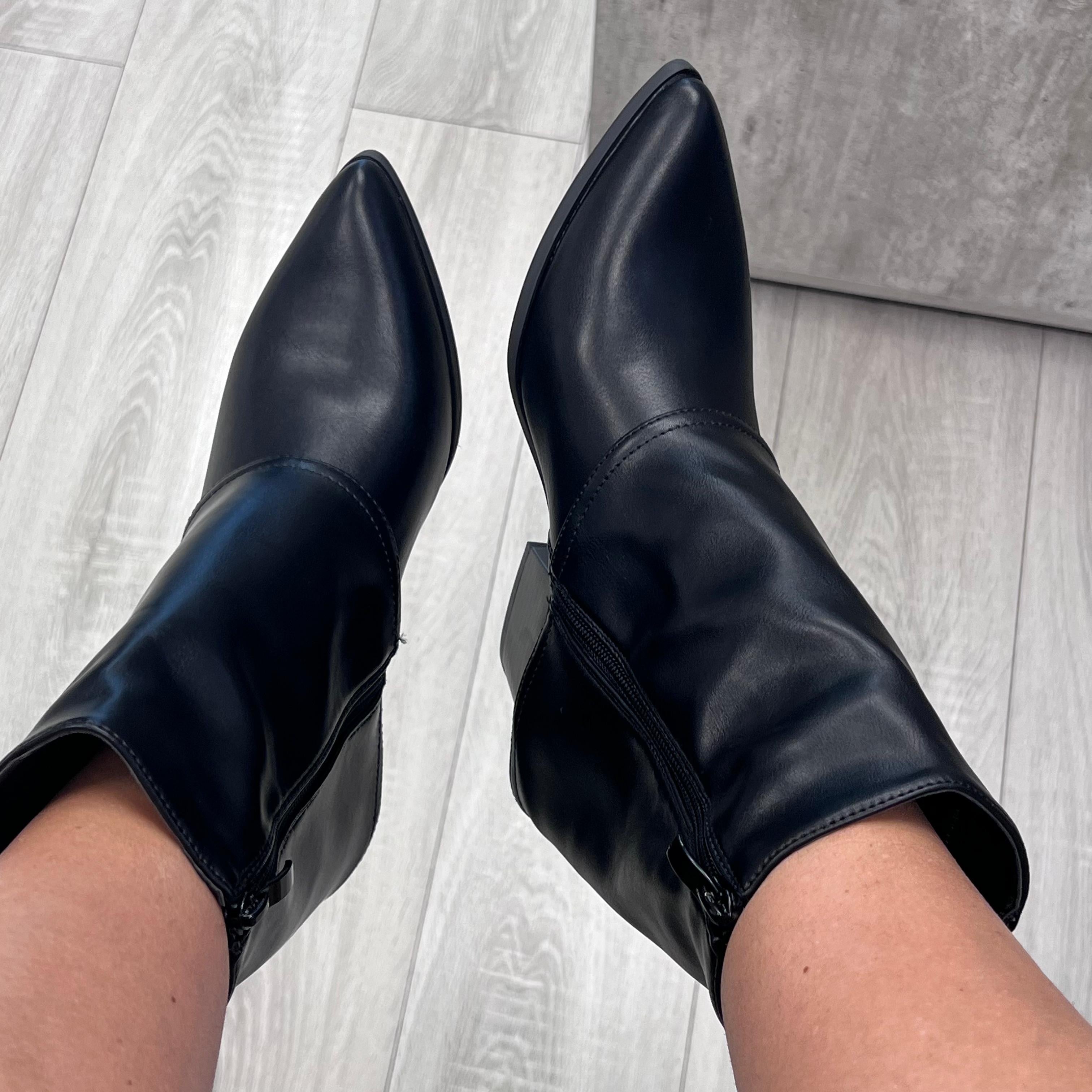 STIVALE VERONICA NERA