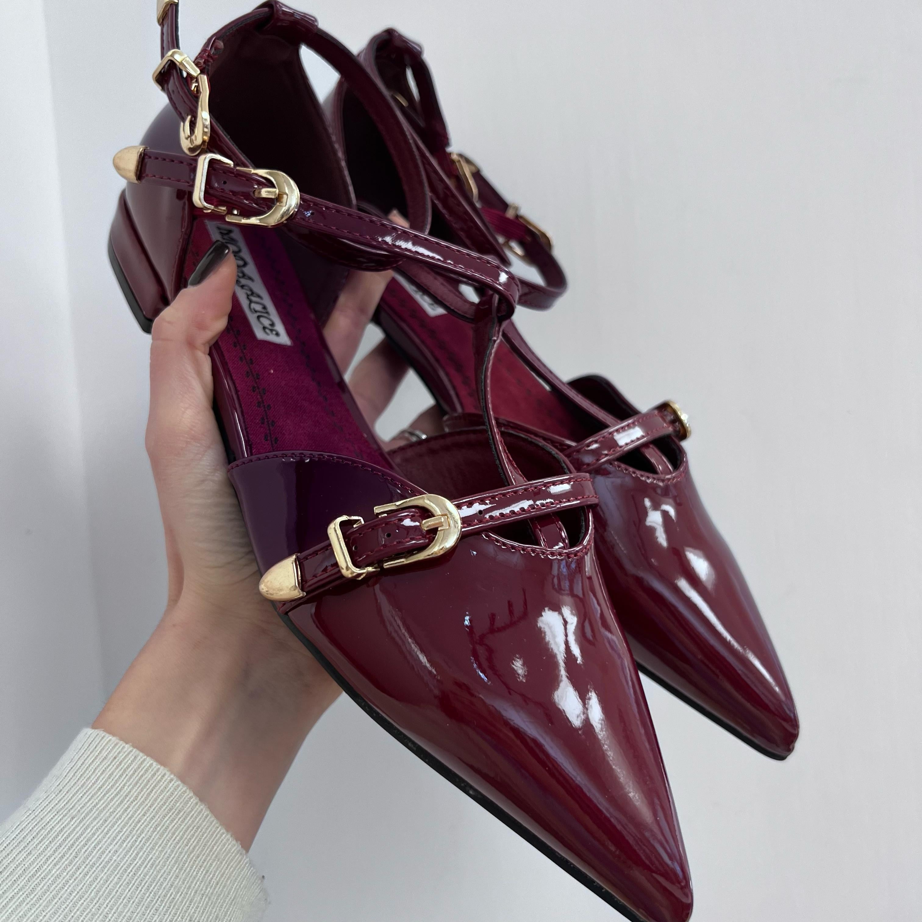 BALLERINA KARIN WINE