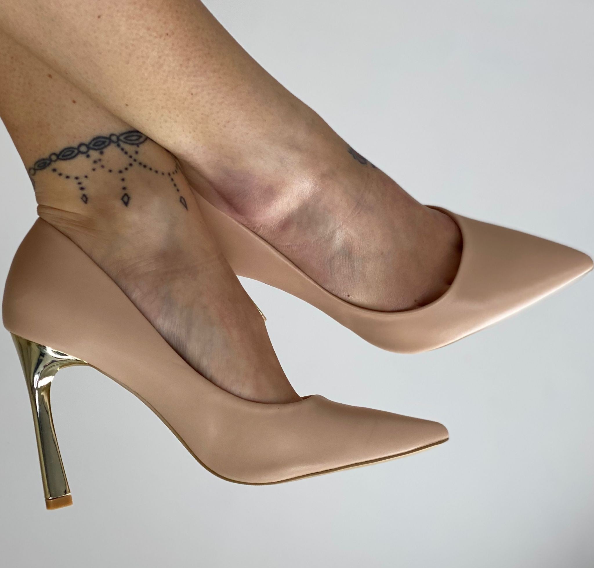 DECOLLETE' CON TACCO GOLD BEIGE