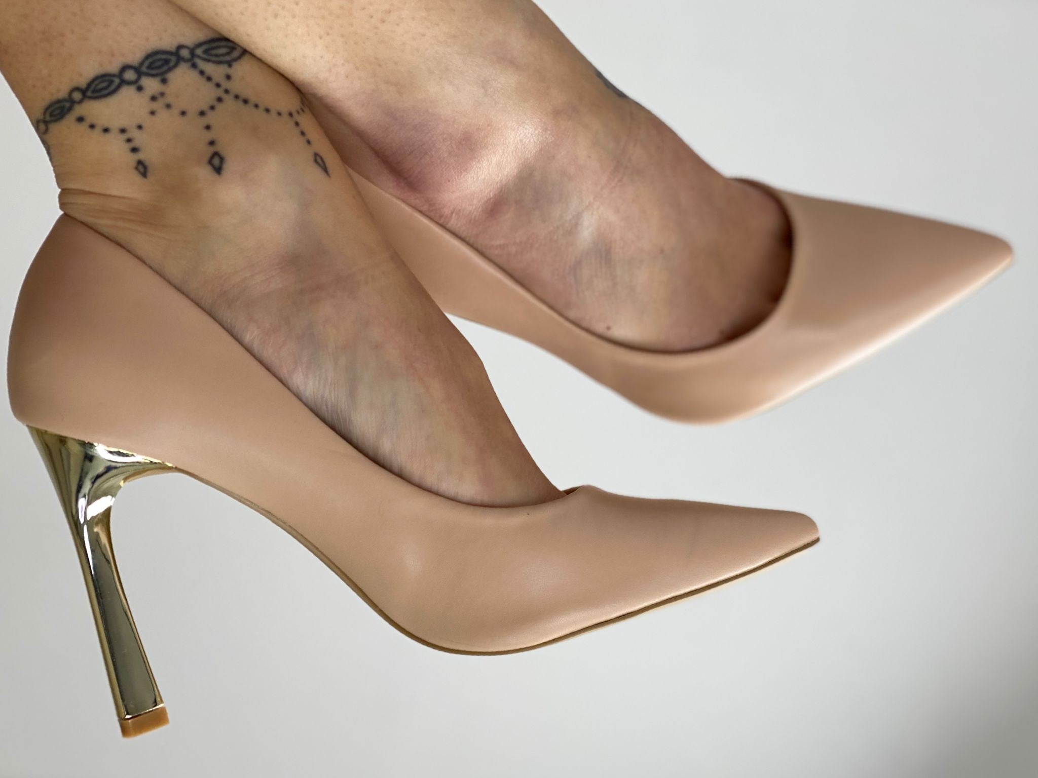 DECOLLETE' CON TACCO GOLD BEIGE