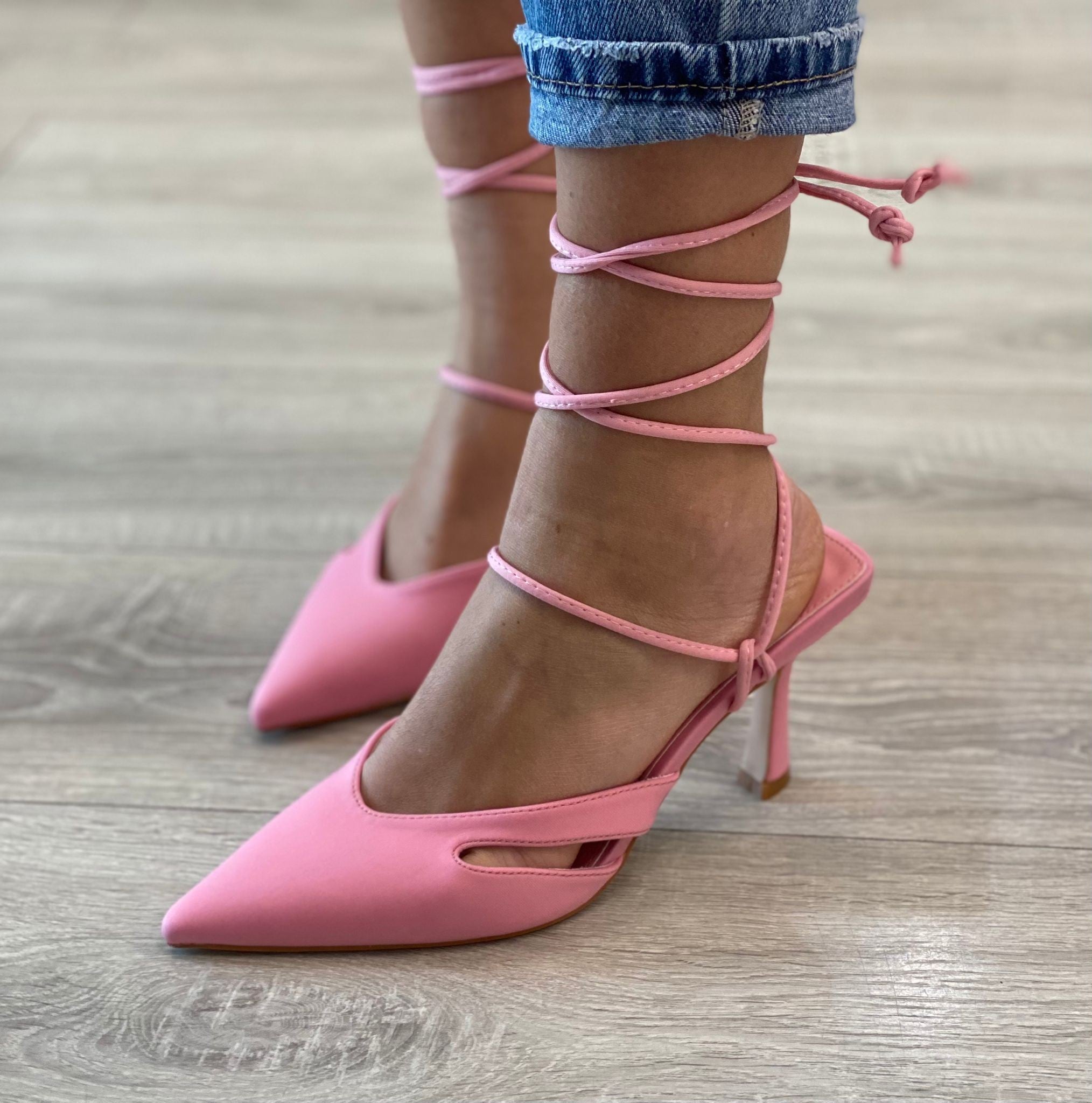 DèCOLLETè CON LACCI ROSA