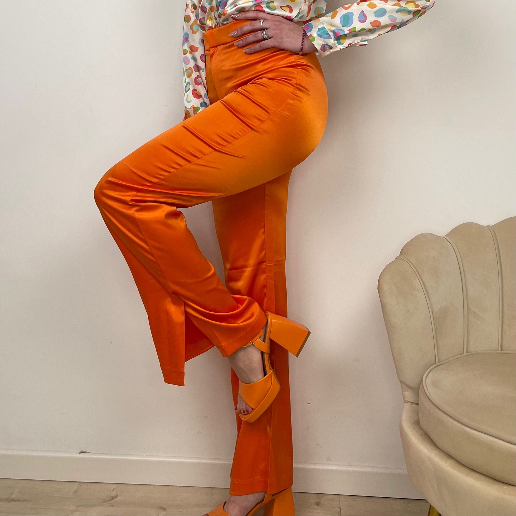 PANTALONE SATIN ARANCIO