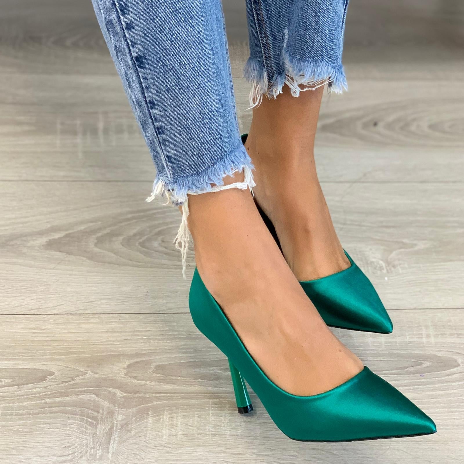 DÉCOLLETÉ METALLIC VERDE