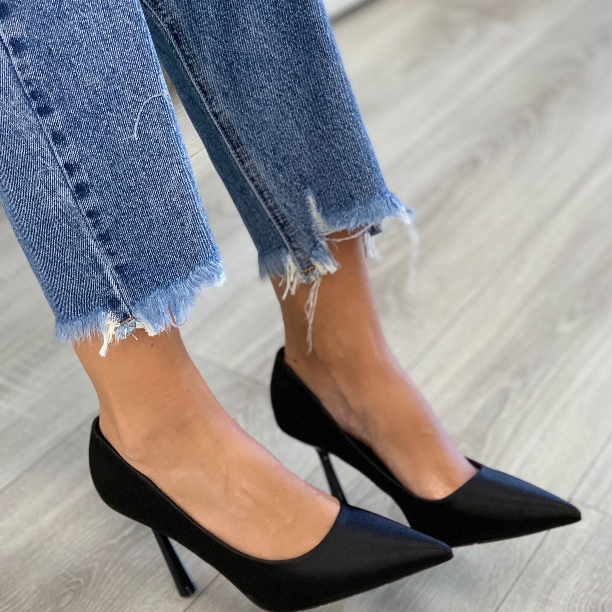 DÉCOLLETÉ METALLIC NERO