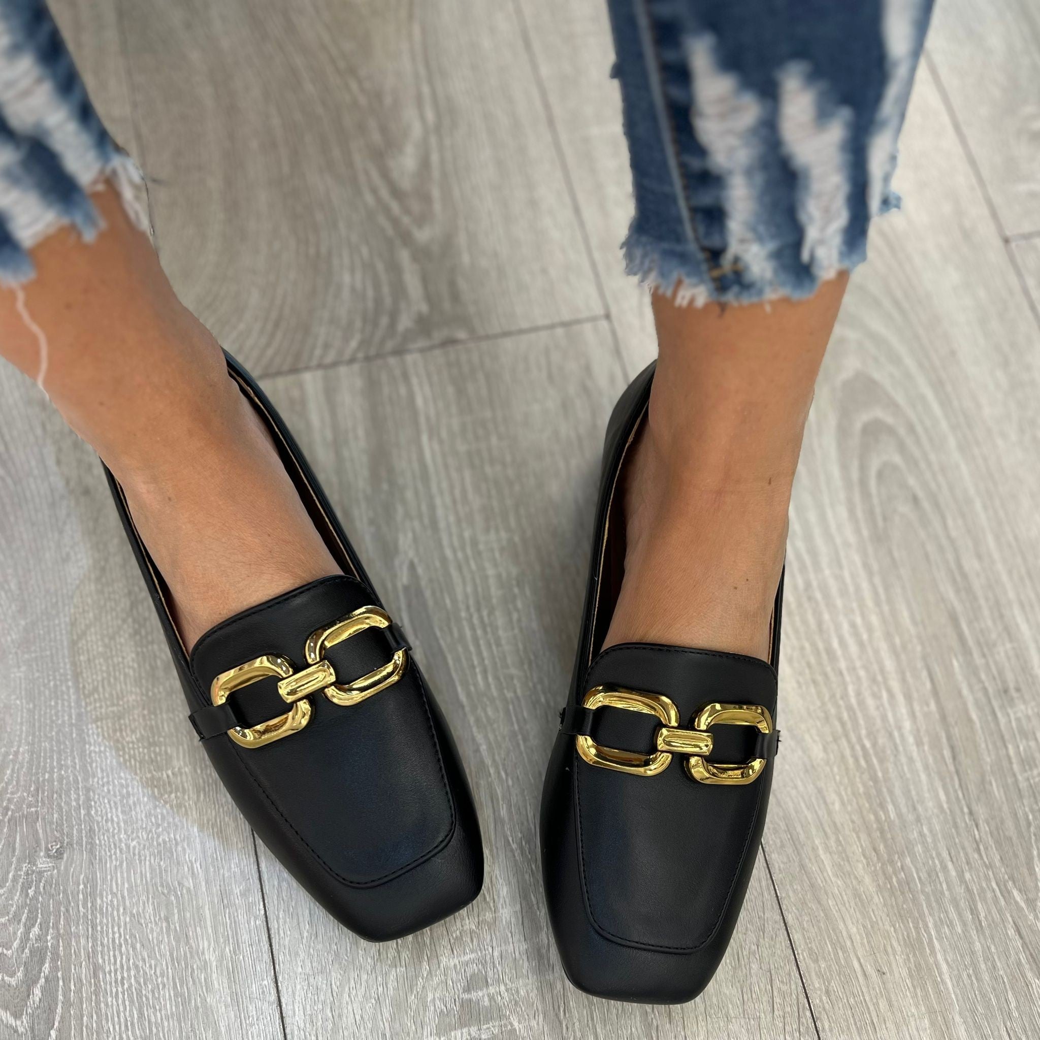 MOCASSINI CON TACCO NERI