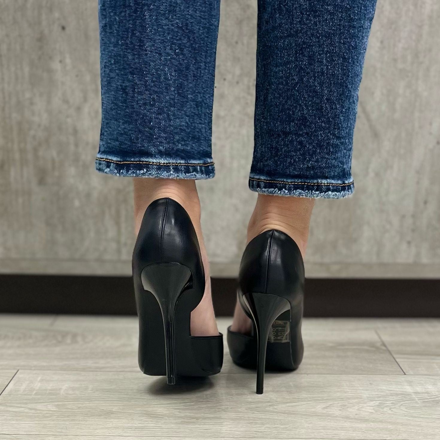 DÉCOLLETÉ ECOPELLE NERO