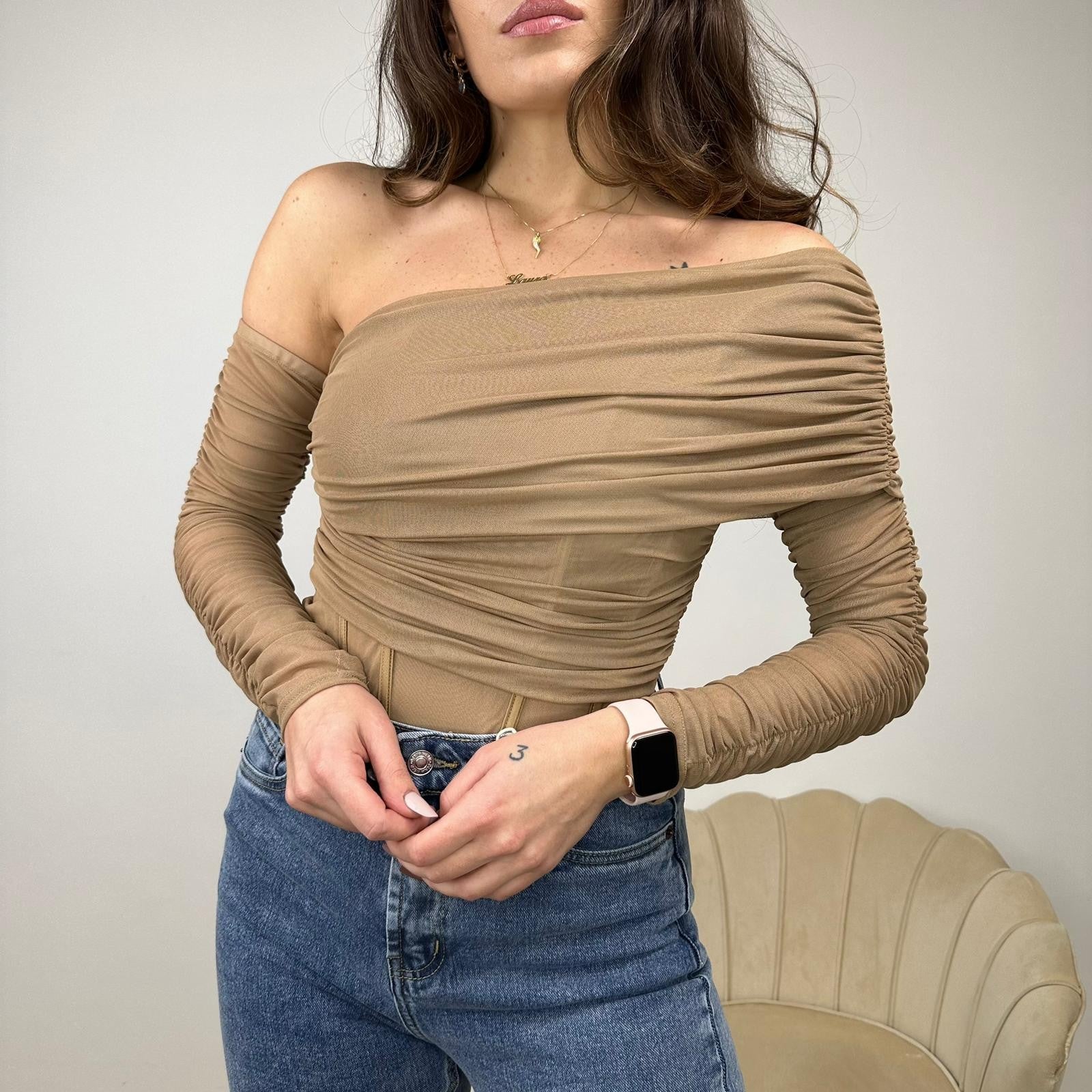 MAGLIA ASIMMETRICA BEIGE