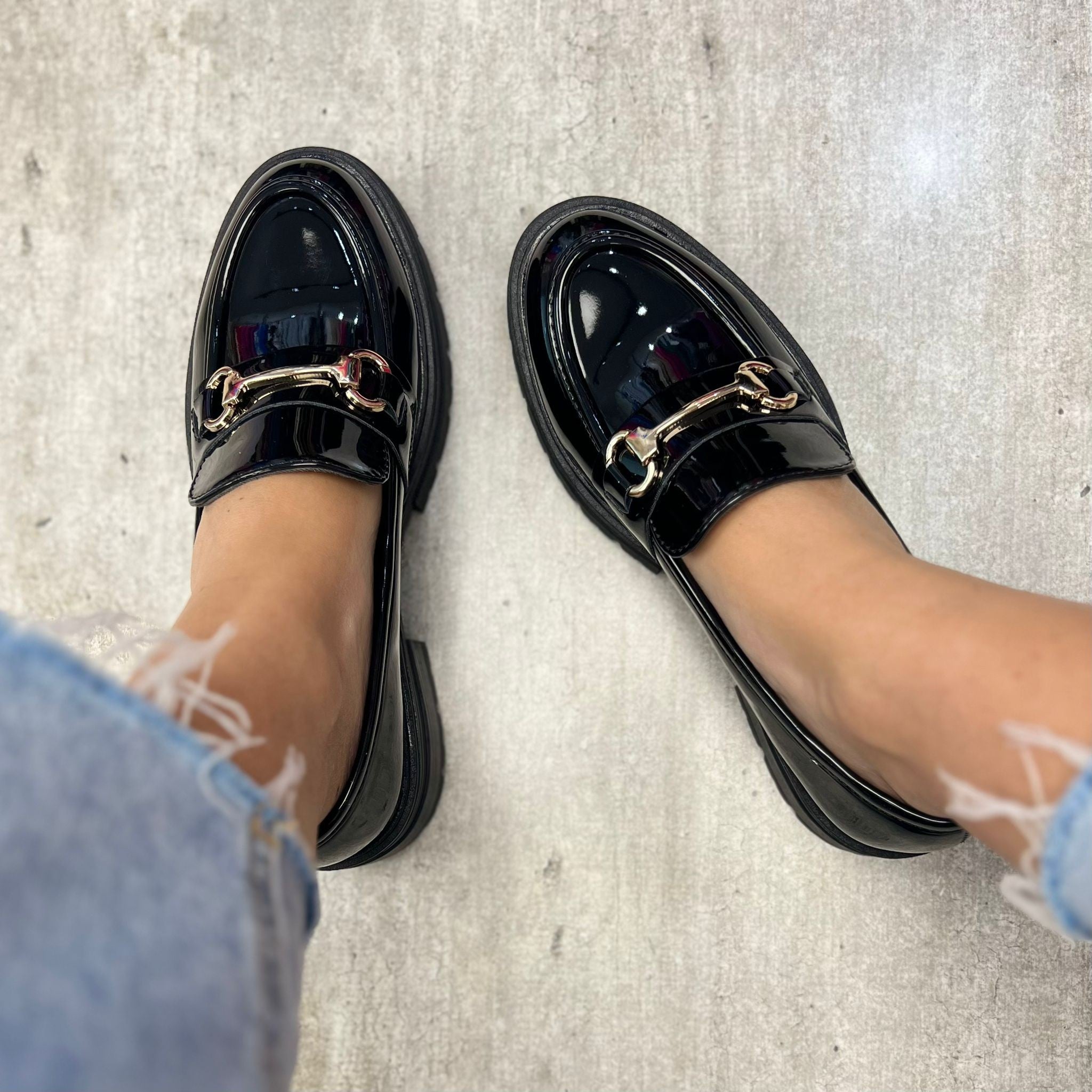 MOCASSINO CON FIBBIA LUCIDO