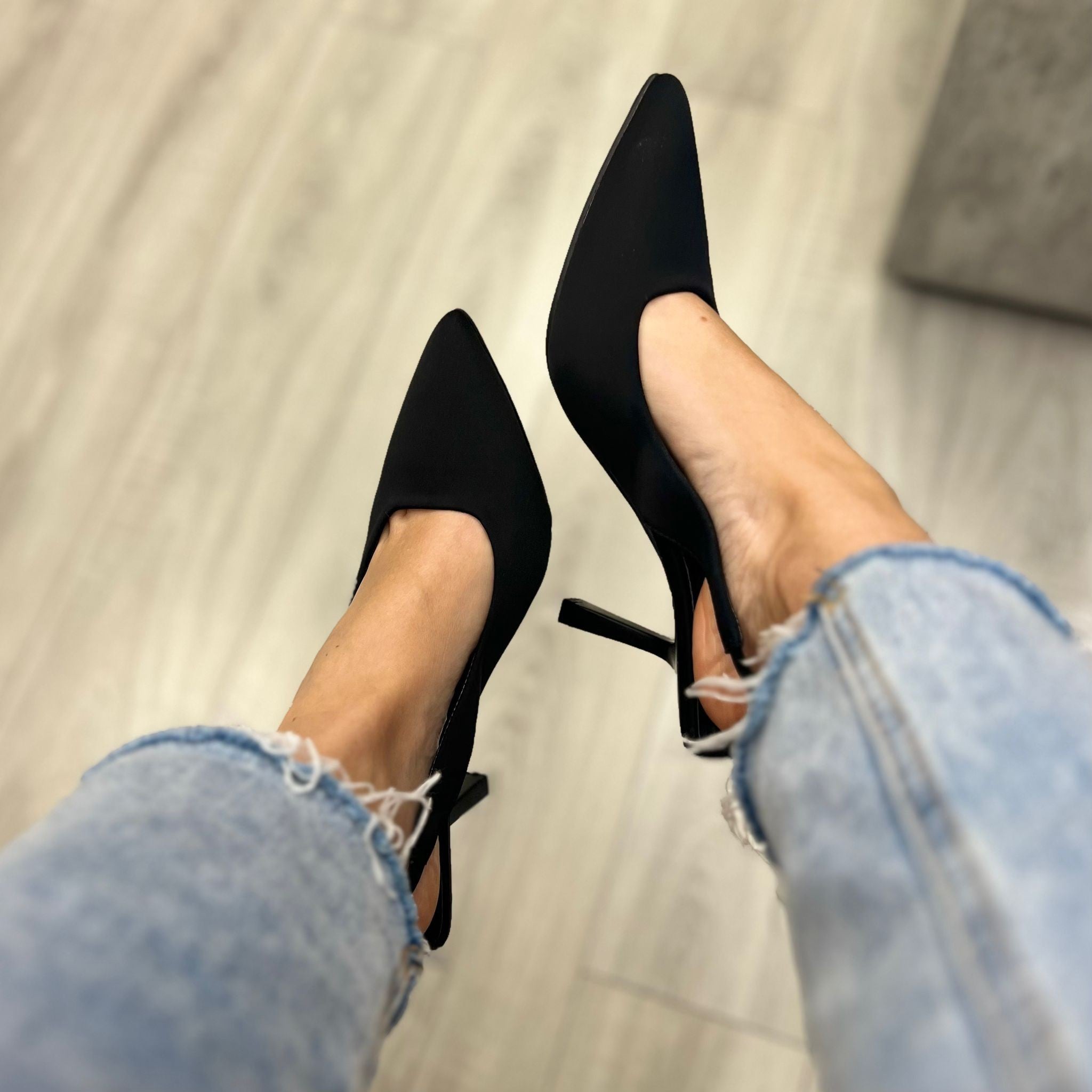 DèCOLLETè TACCO NERO