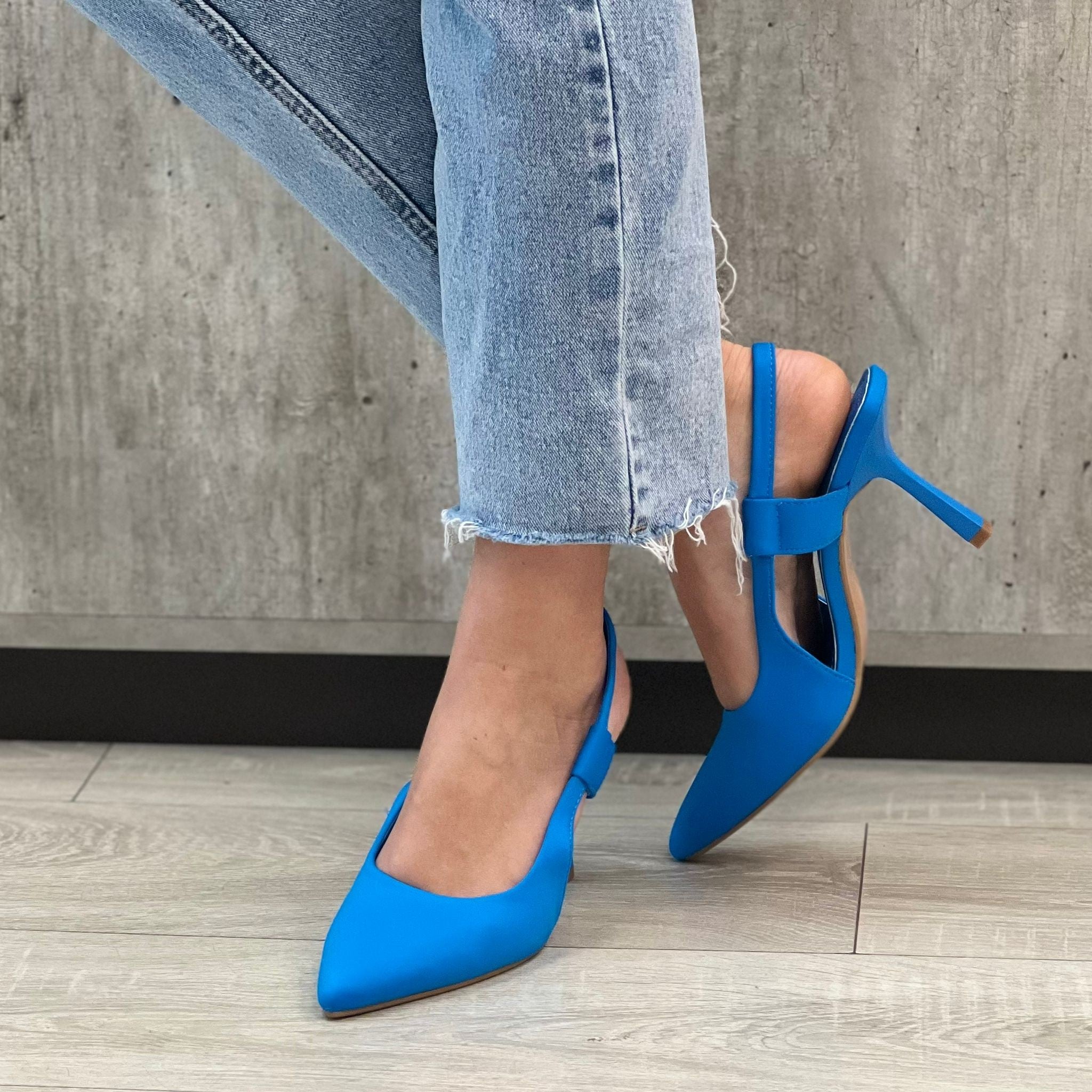 DèCOLLETè SIMPLY BLU