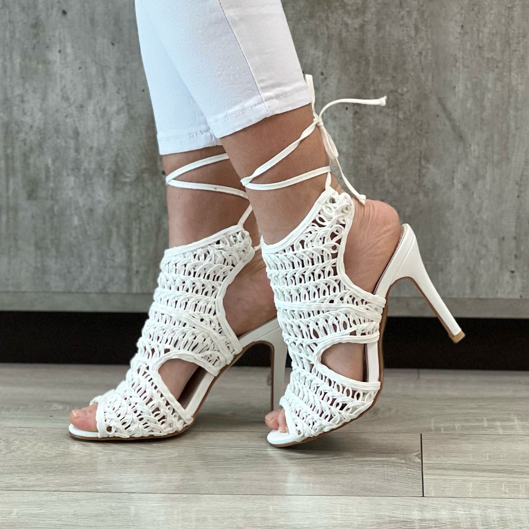 SANDALI UNCINETTO BIANCO