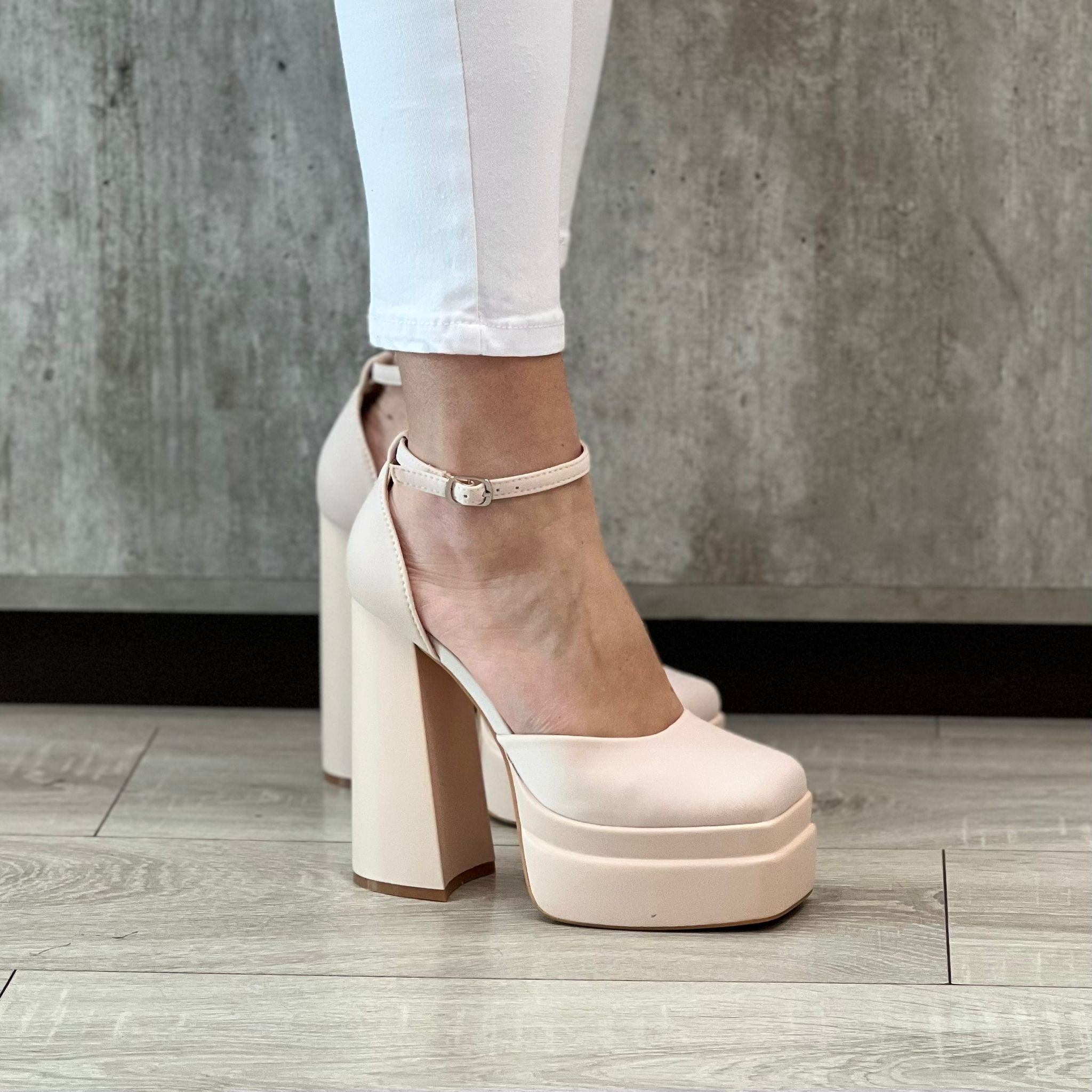 MAXI DÉCOLLETÉ BEIGE