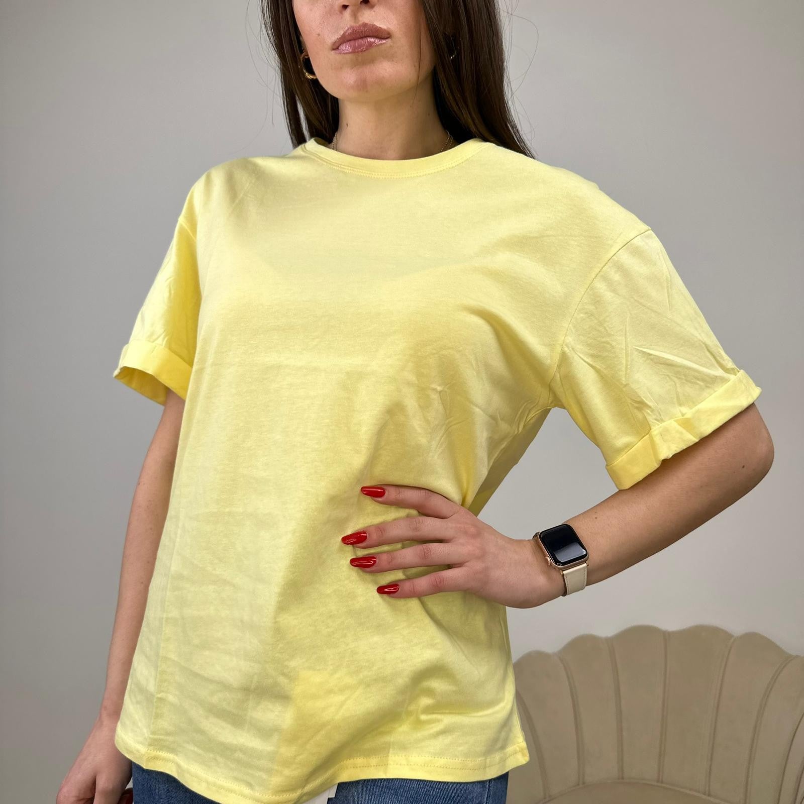 T-SHIRT BASIC CON RISVOLTO GIALLA