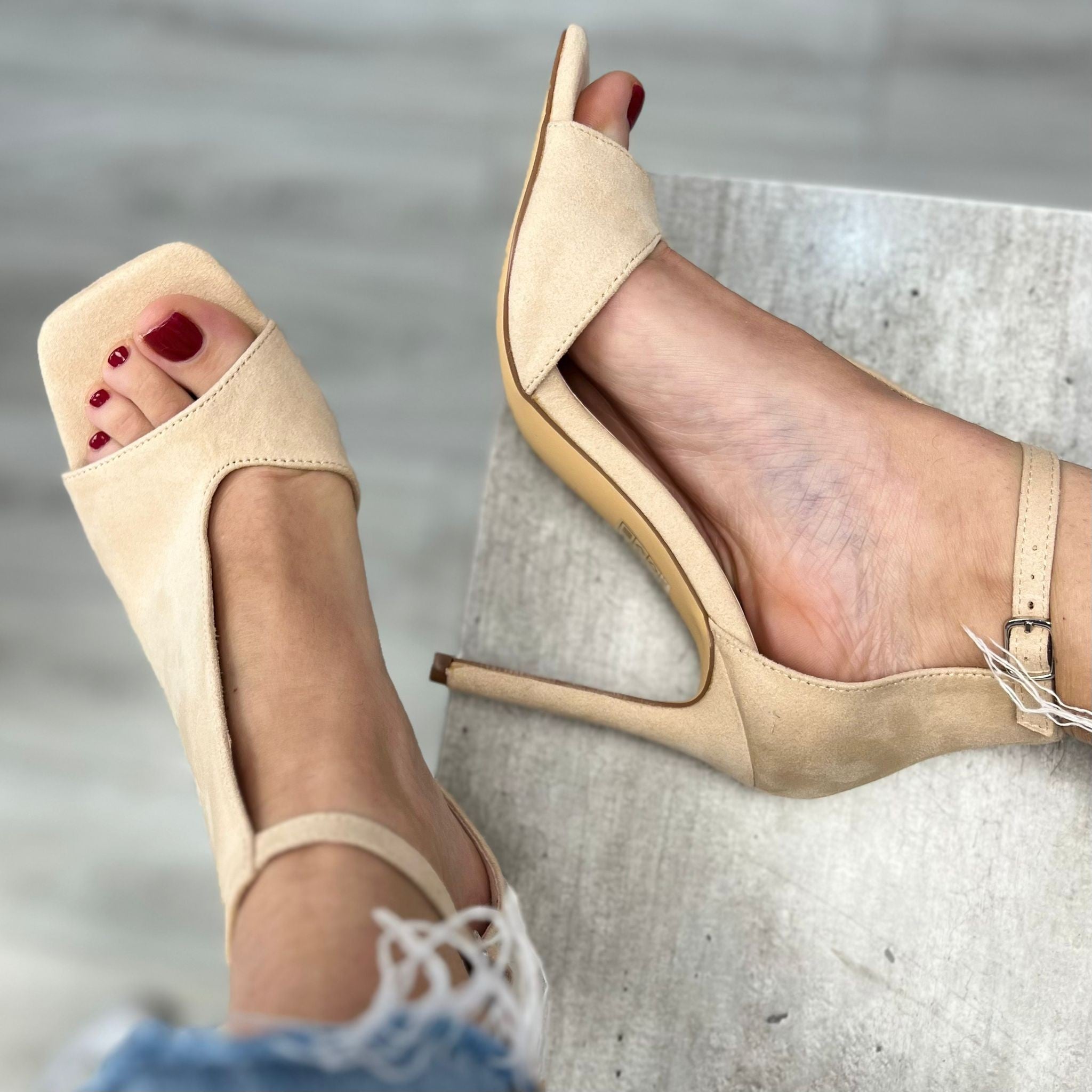 TRONCHETTO CUT OUT BEIGE