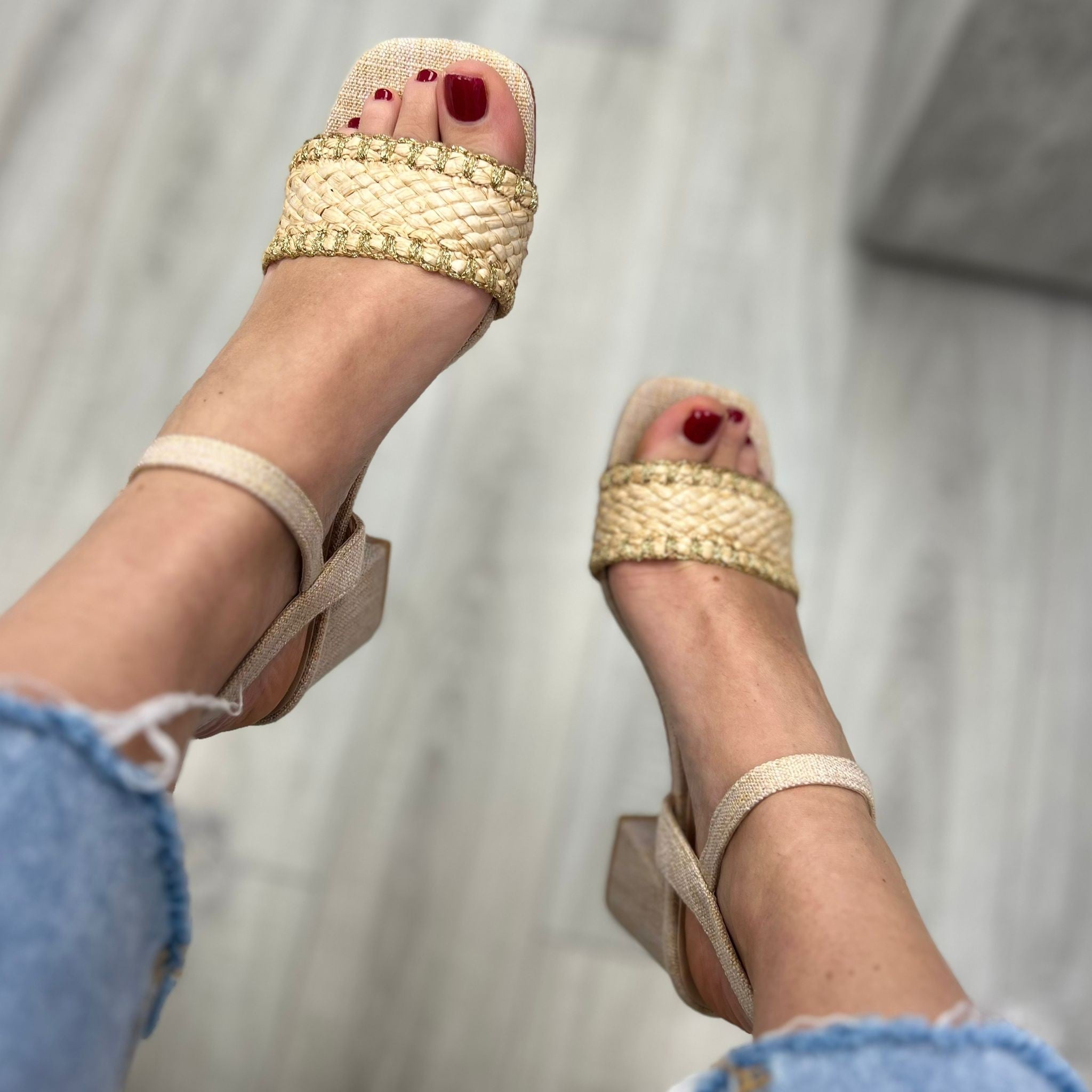 SANDALI IN TELA BEIGE