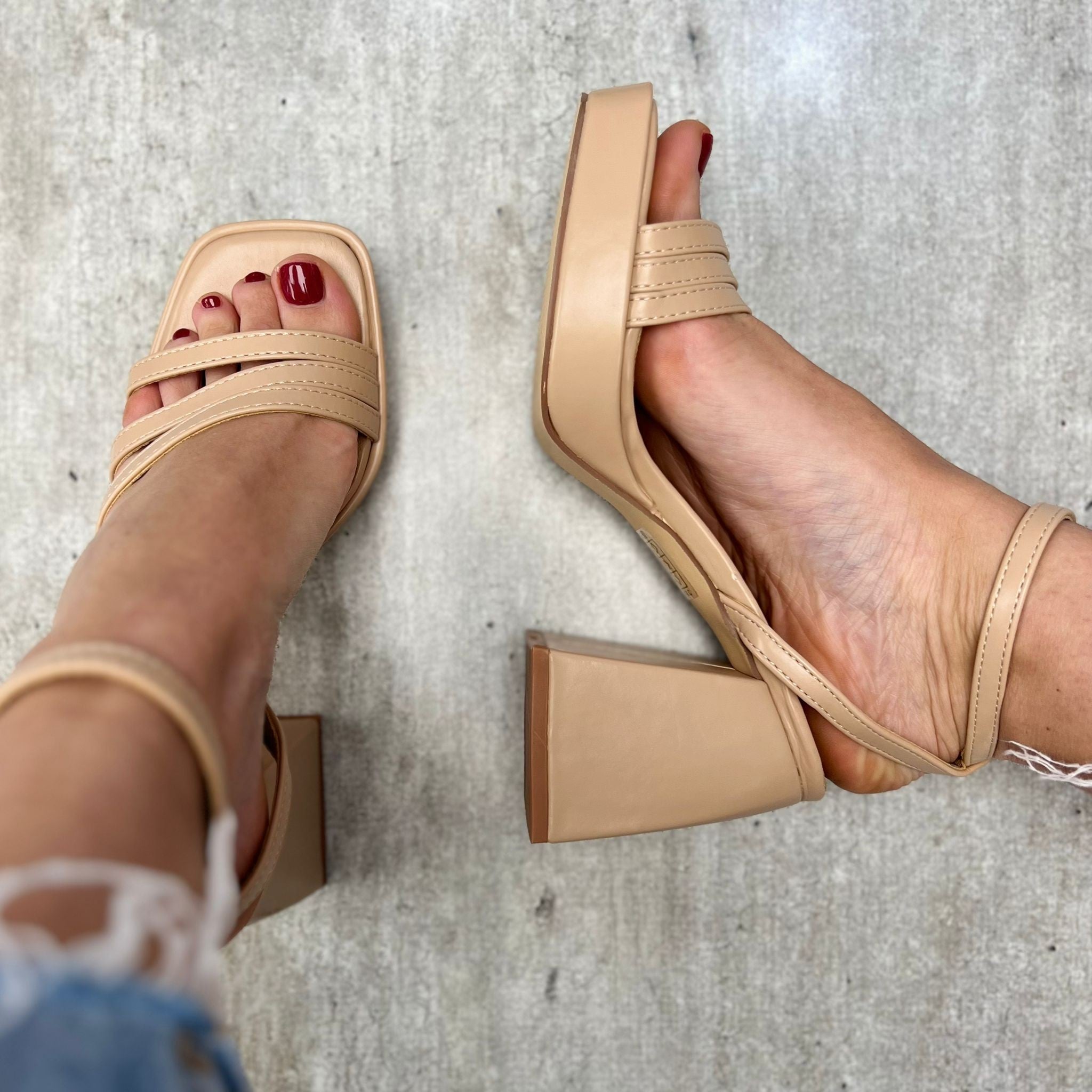 SANDALI CON PLATEAU BEIGE