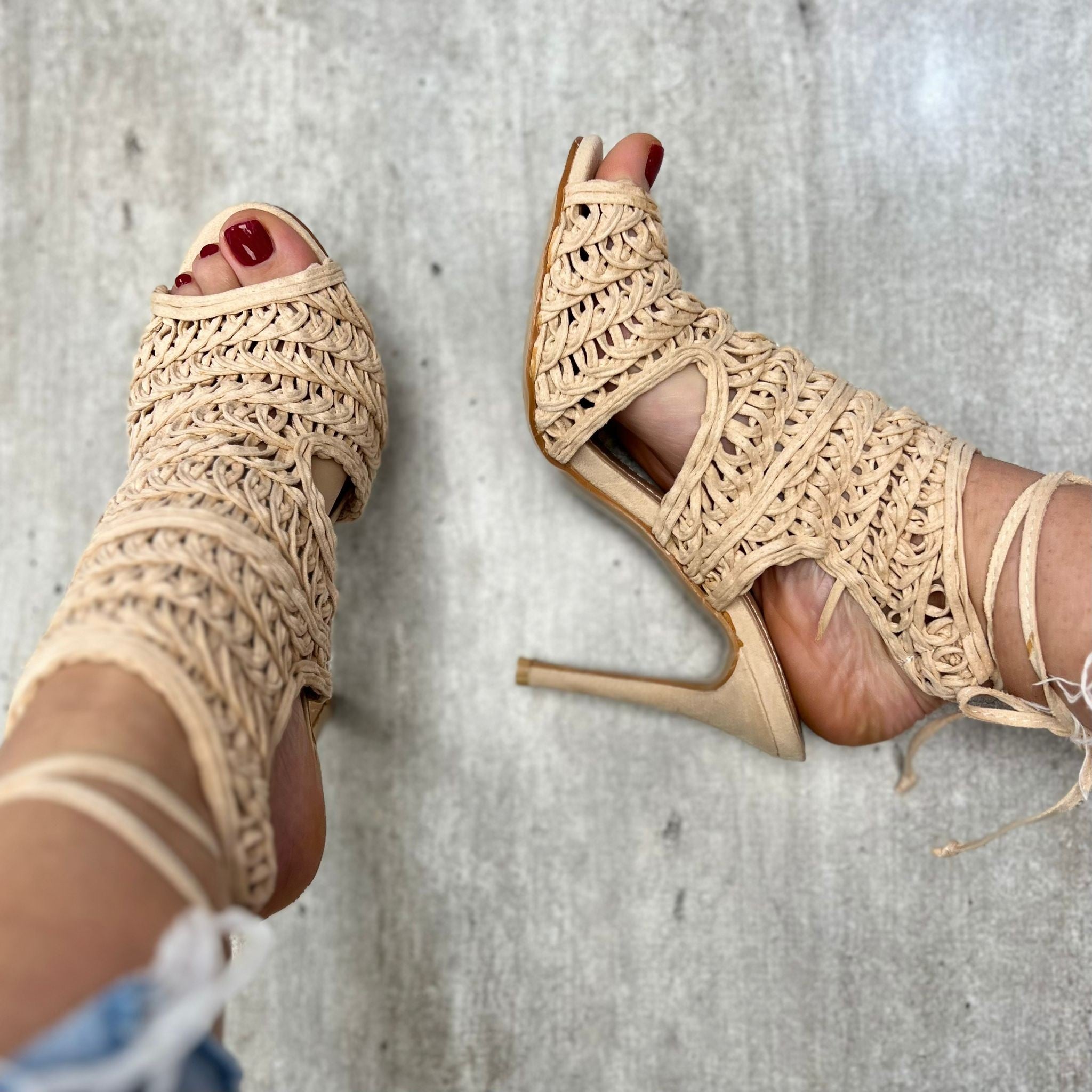 SANDALI UNCINETTO BEIGE