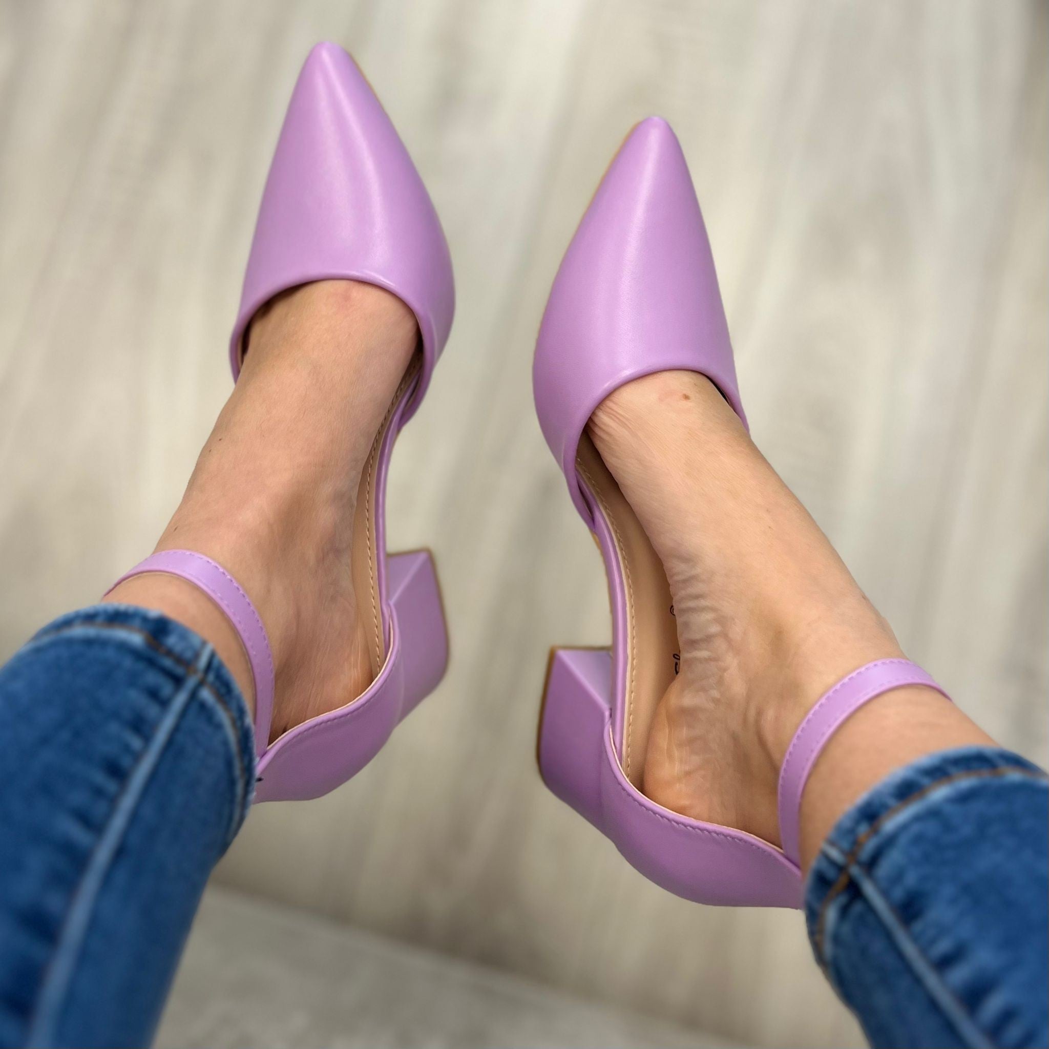 DéCOLLETé BUENAS VIOLA