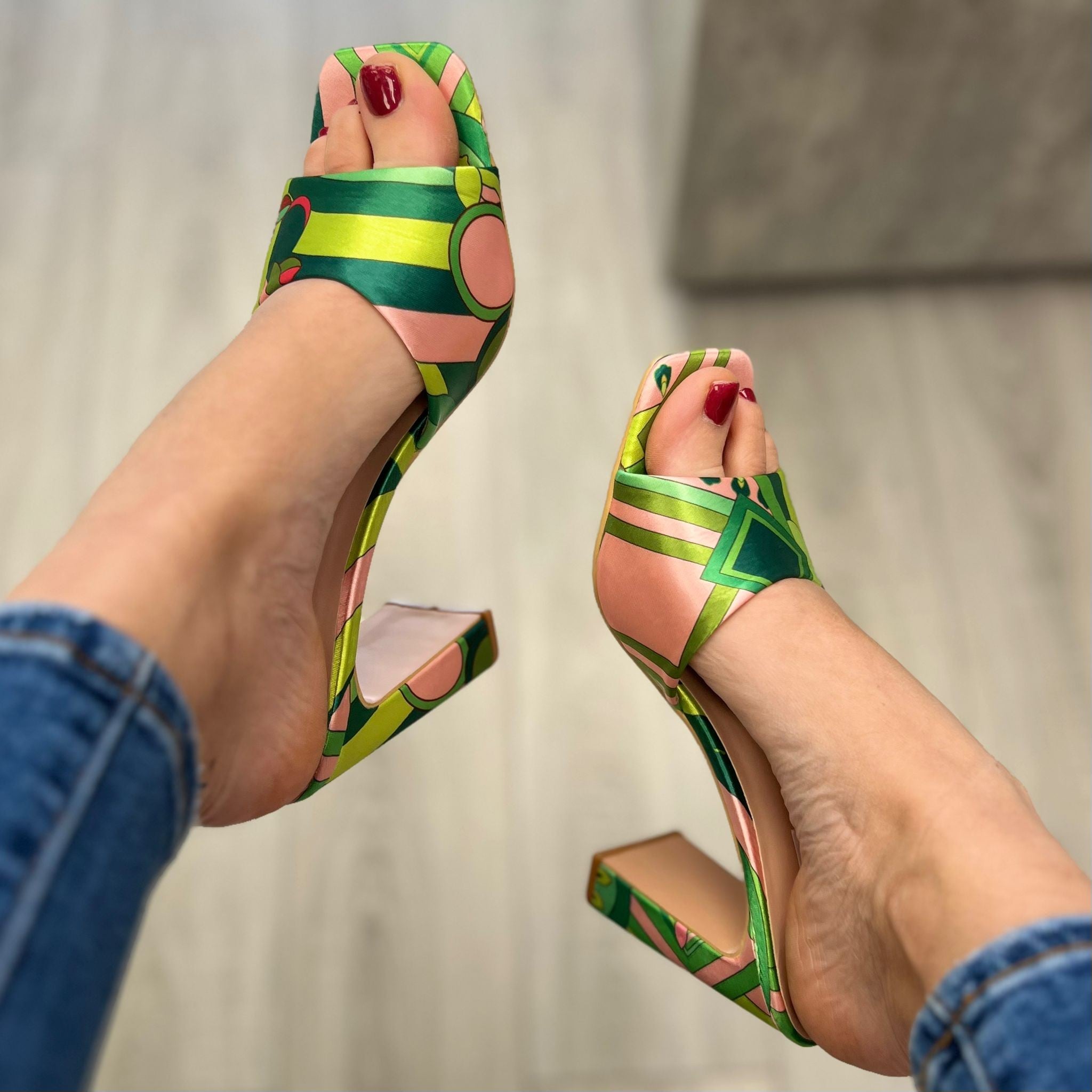 SANDALO IN RASO VERDE