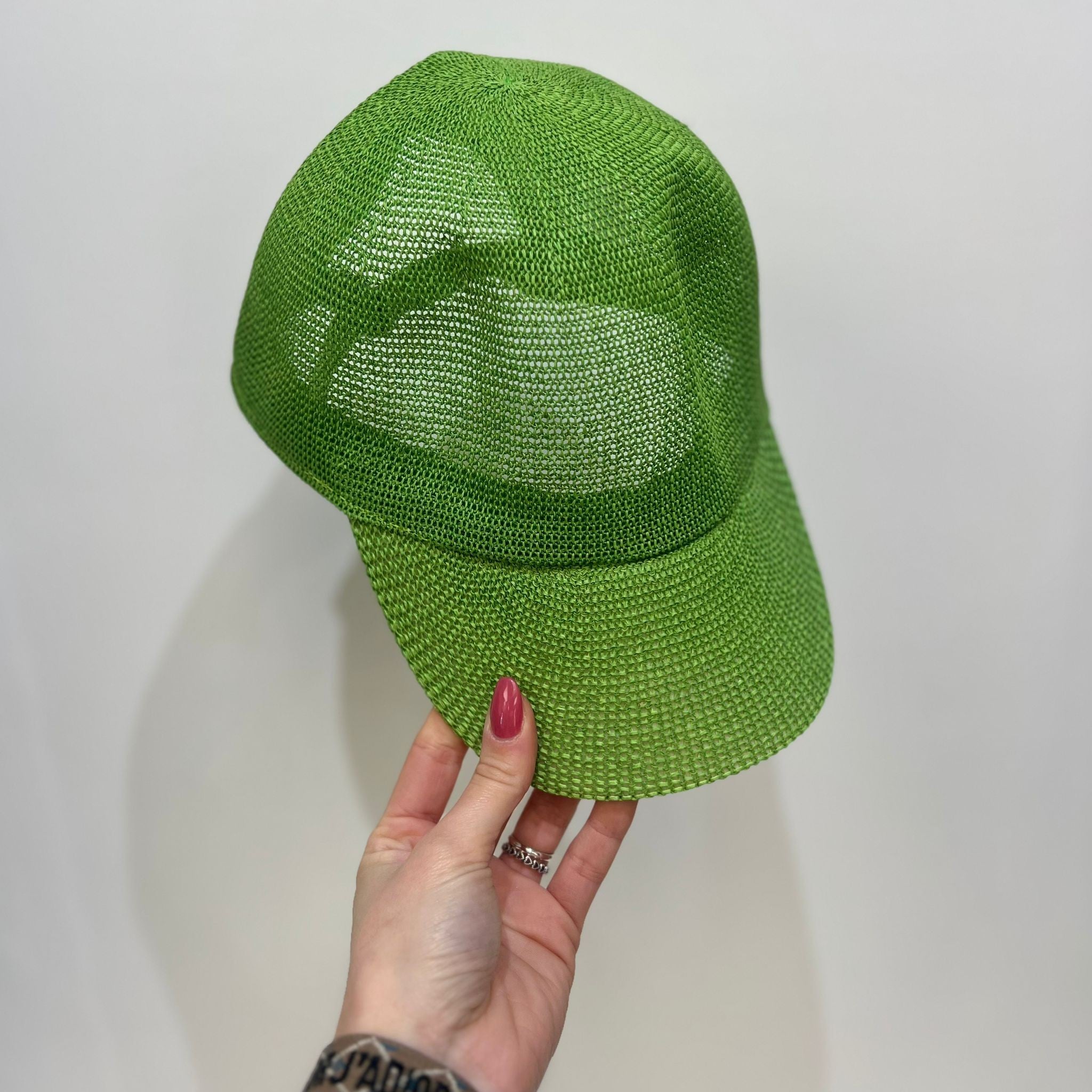 BERRETTO TRAFORATO VERDE