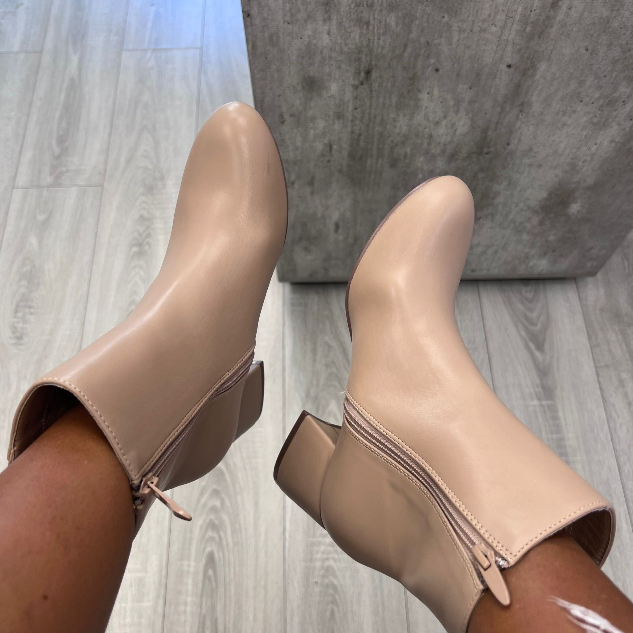 STIVALETTI LAURA BEIGE