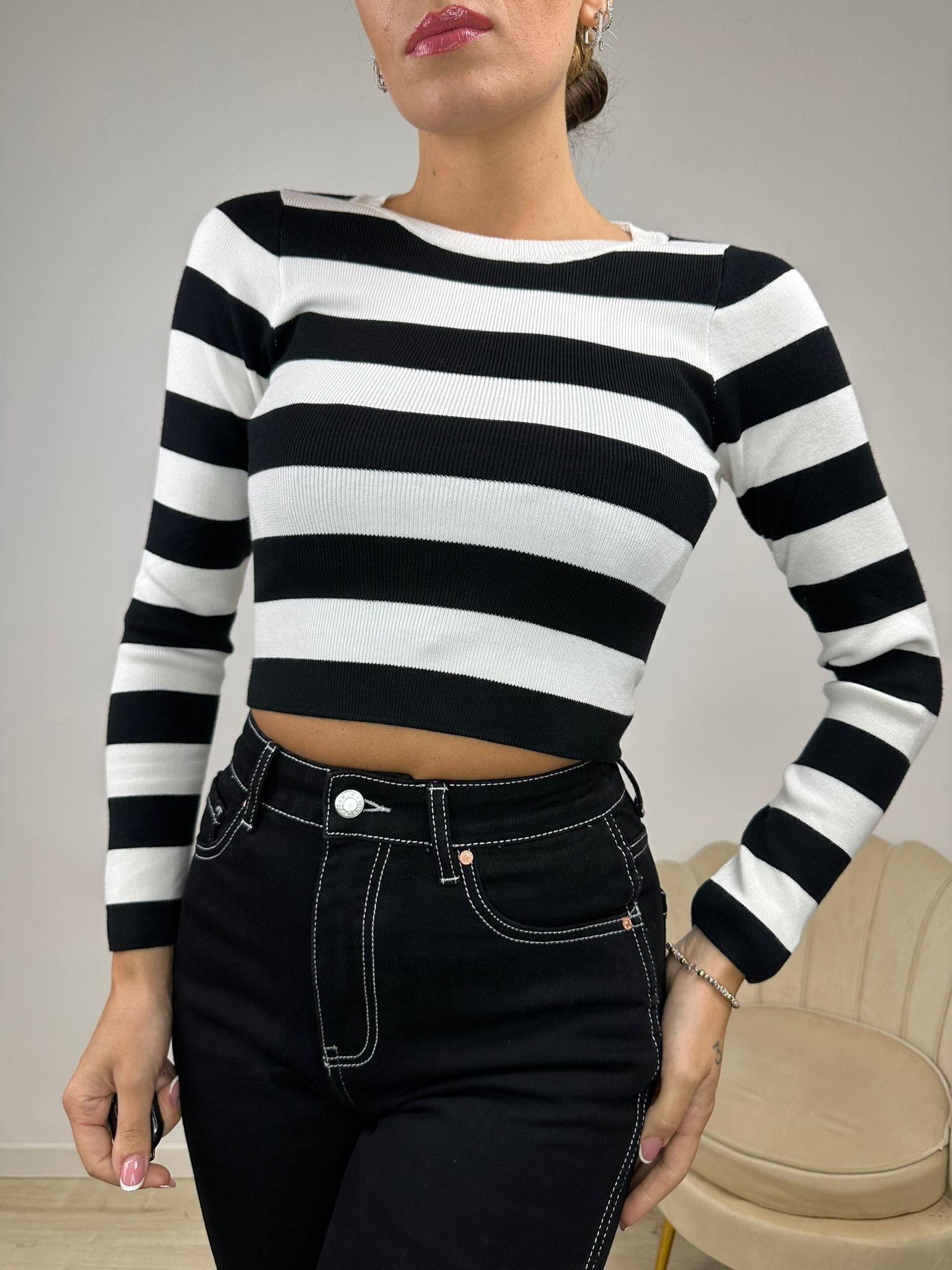 PULL CROP MANUELA NERO-BIANCO