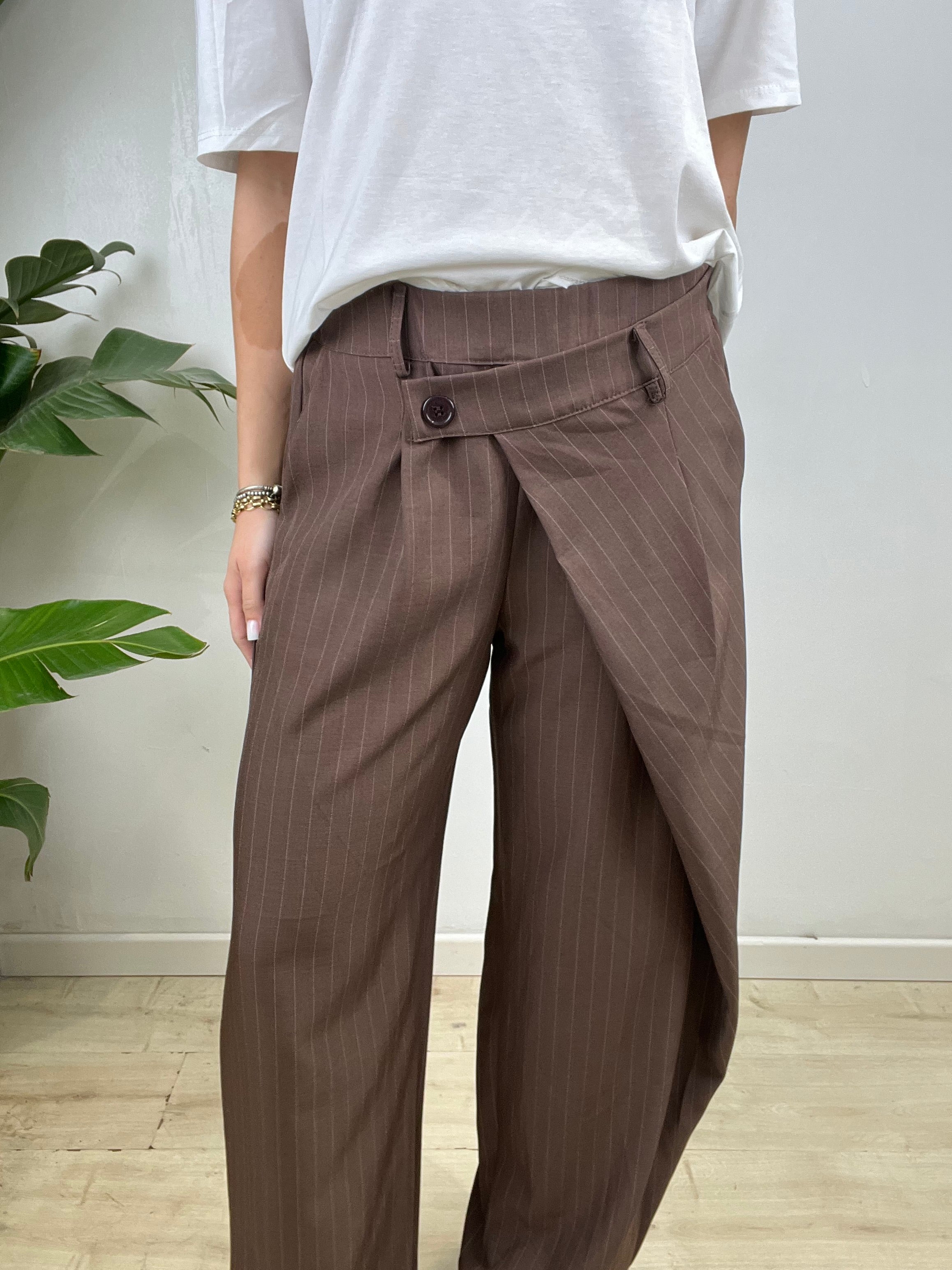 PANTALONI SARAH MARRONE