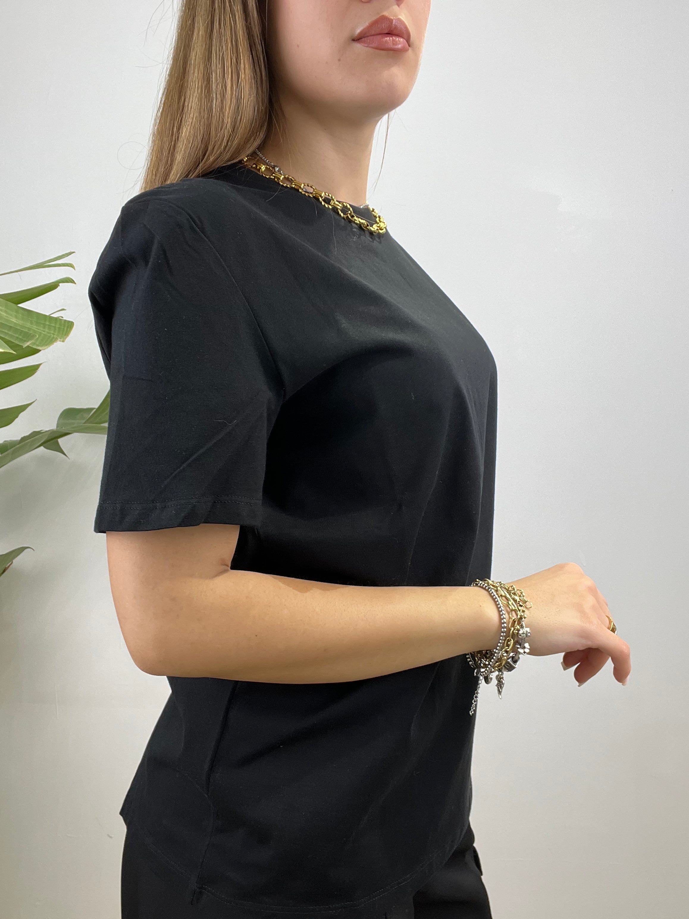 T-SHIRT BASIC LUMINA NERA