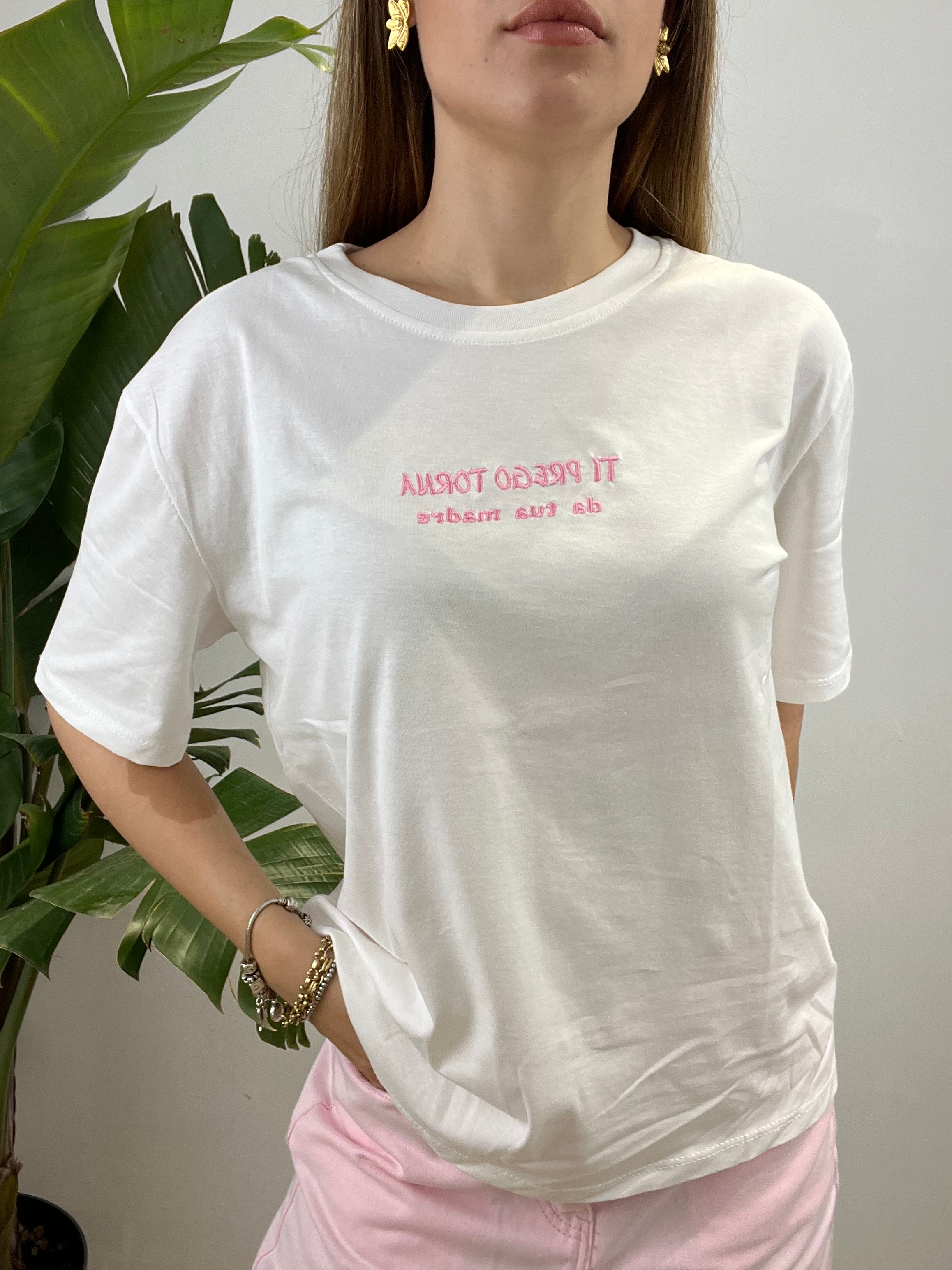 T-SHIRT CON SCRITTA " TORNA DA TUA MADRE" ROSA
