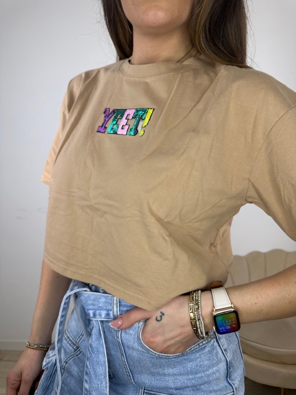 T-SHIRT YEET CAMEL T-SHIRT YEET CAMEL