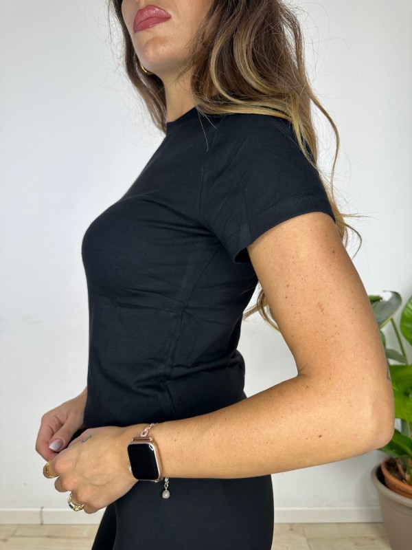 T-SHIRT CROP KRIM NERA T-SHIRT CROP KRIM NERA