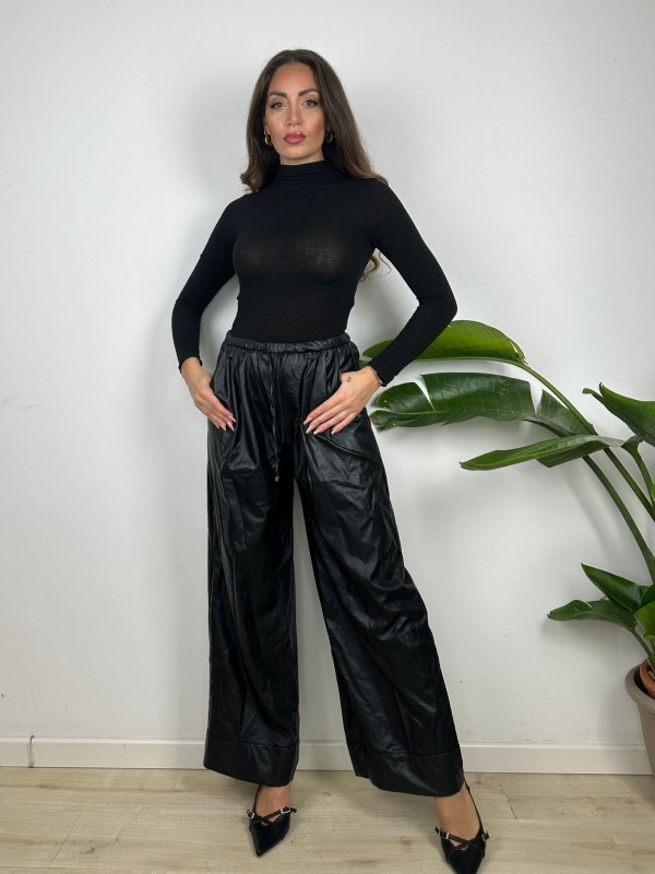 PANTALONI ECOPELLE NERO PANTALONI ECOPELLE NERO