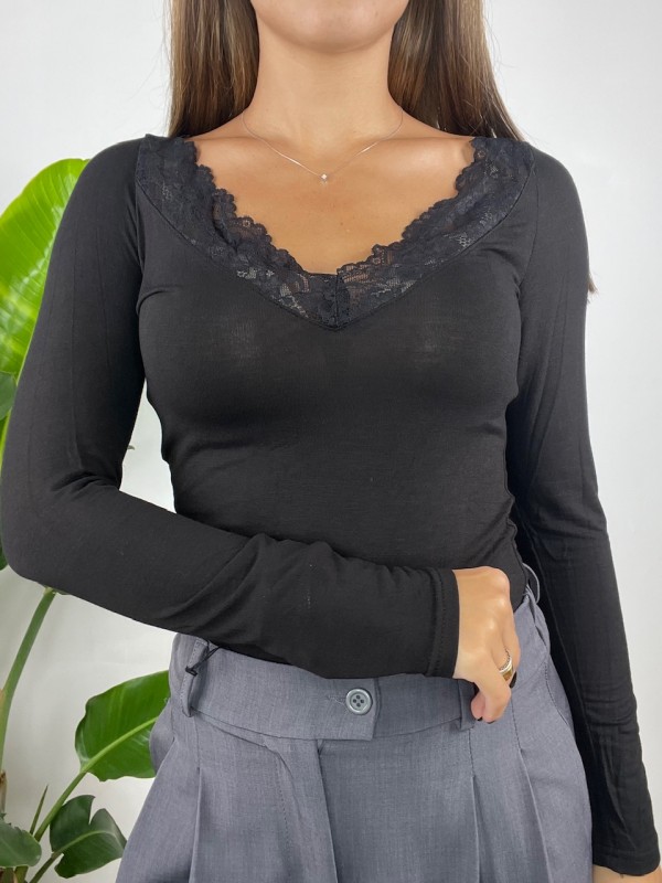 MAGLIA CLARY NERA MAGLIA CLARY NERA