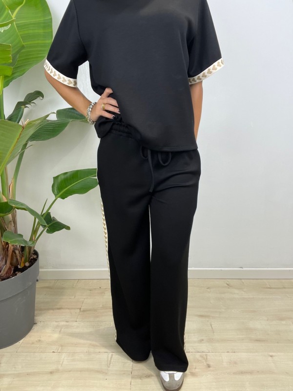 COMPLETO TUTA CUORICINI NERO COMPLETO TUTA CUORICINI NERO