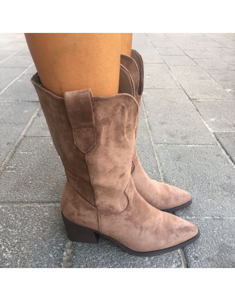 stivaletti camoscio beige