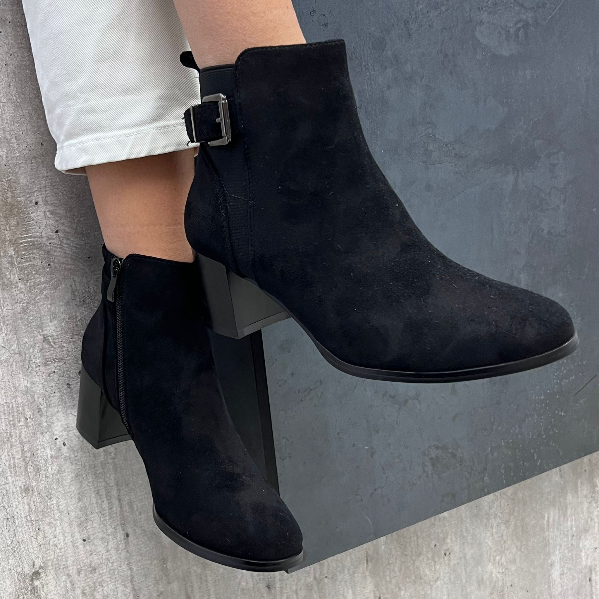 TRONCHETTO MESIA NERO