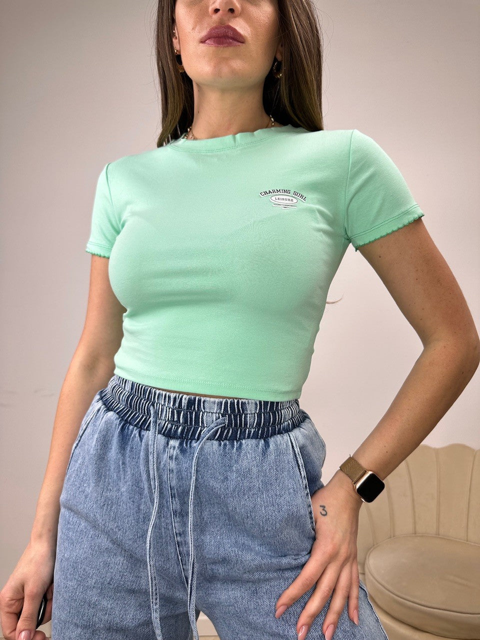 T-SHIRT CROP FEMY VERDE