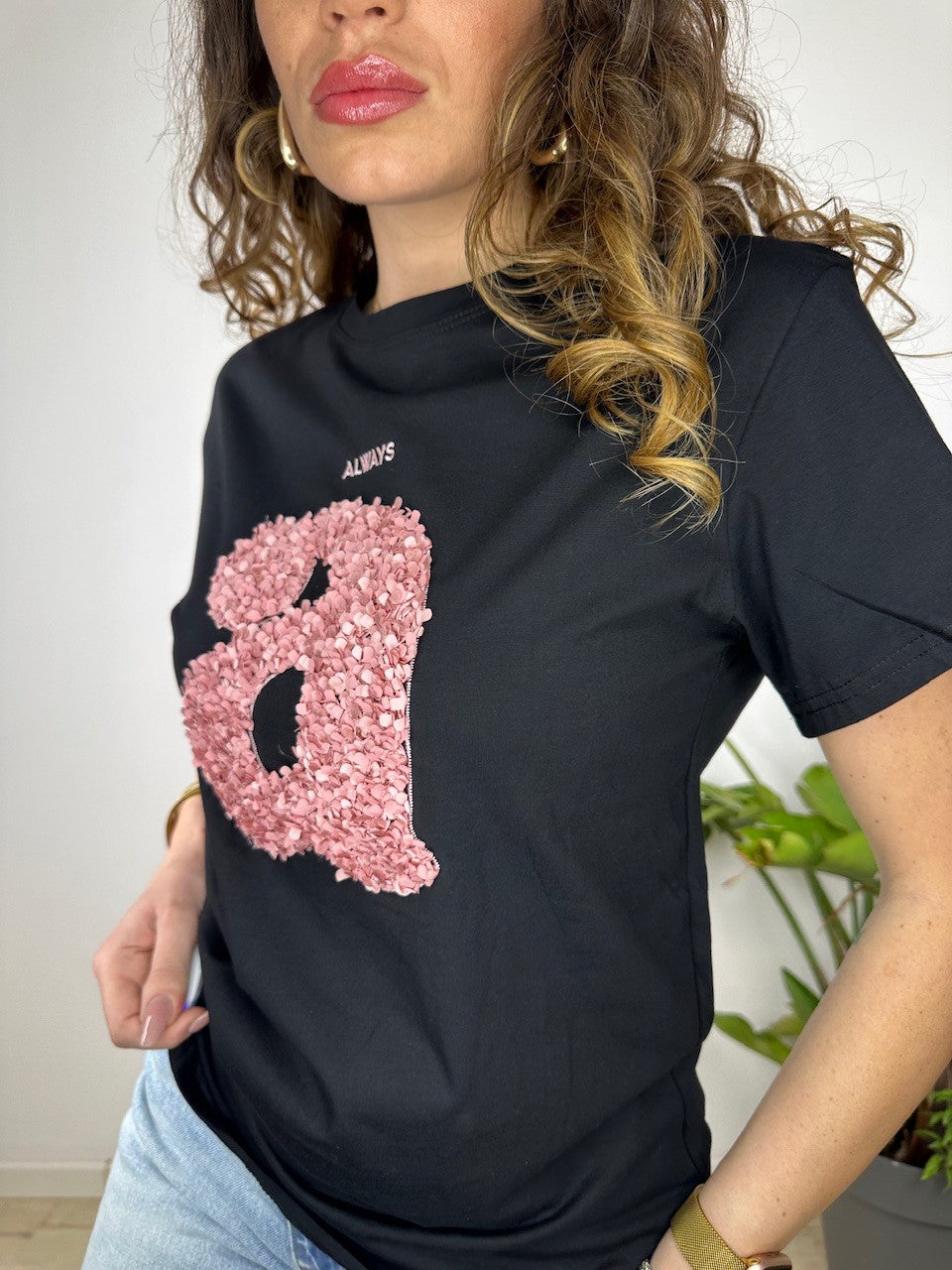 T-SHIRT PETALY NERA