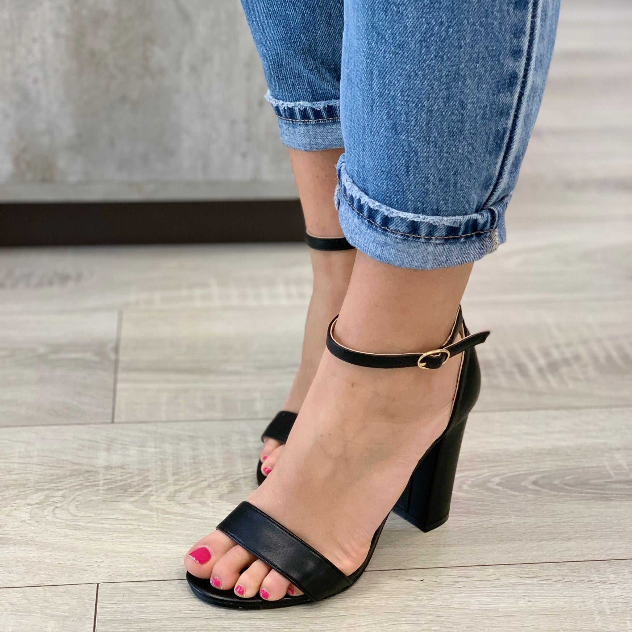 SANDALO TACCO ALTO NERA