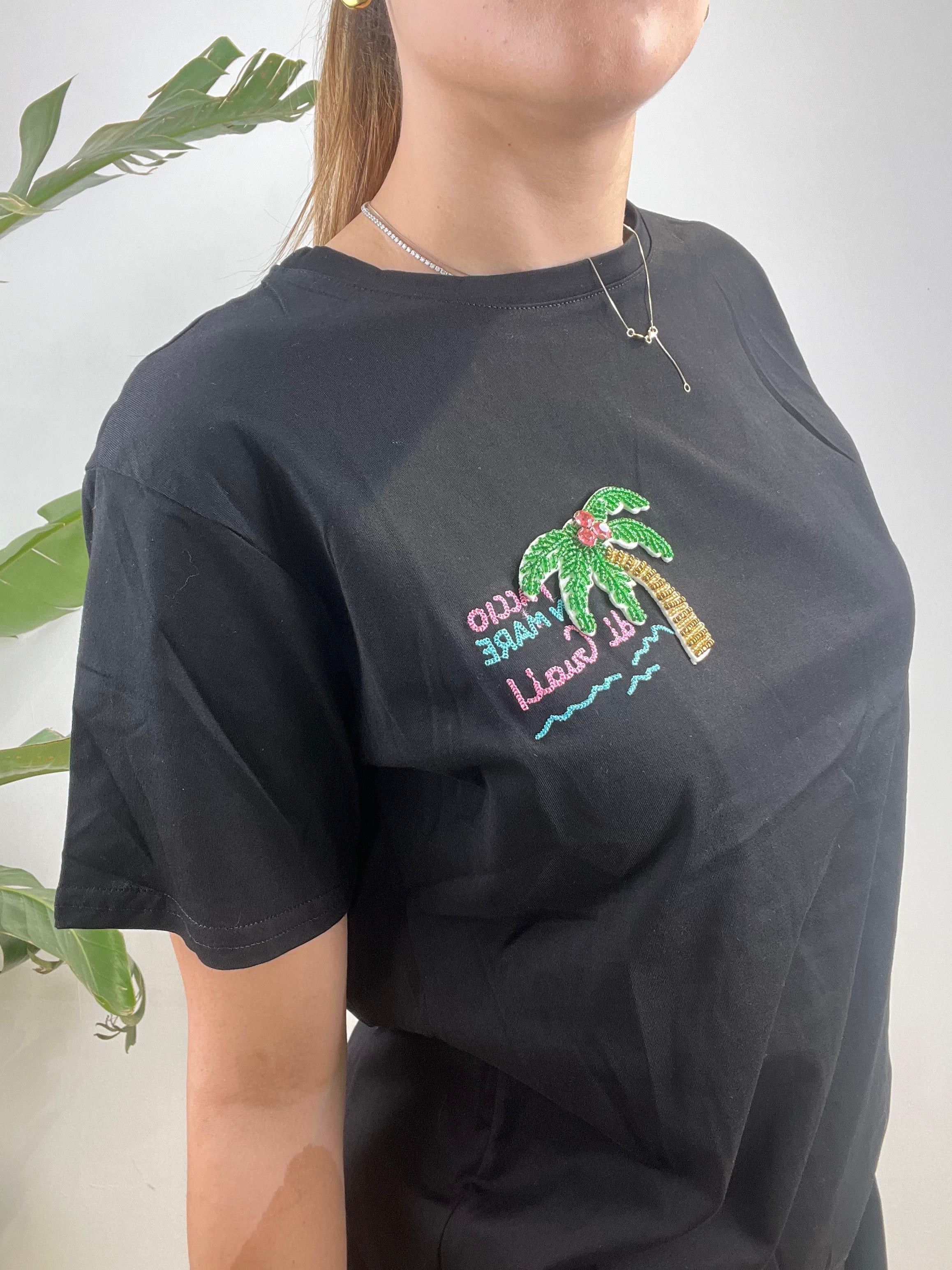 T-SHIRT CON PALMA NERA