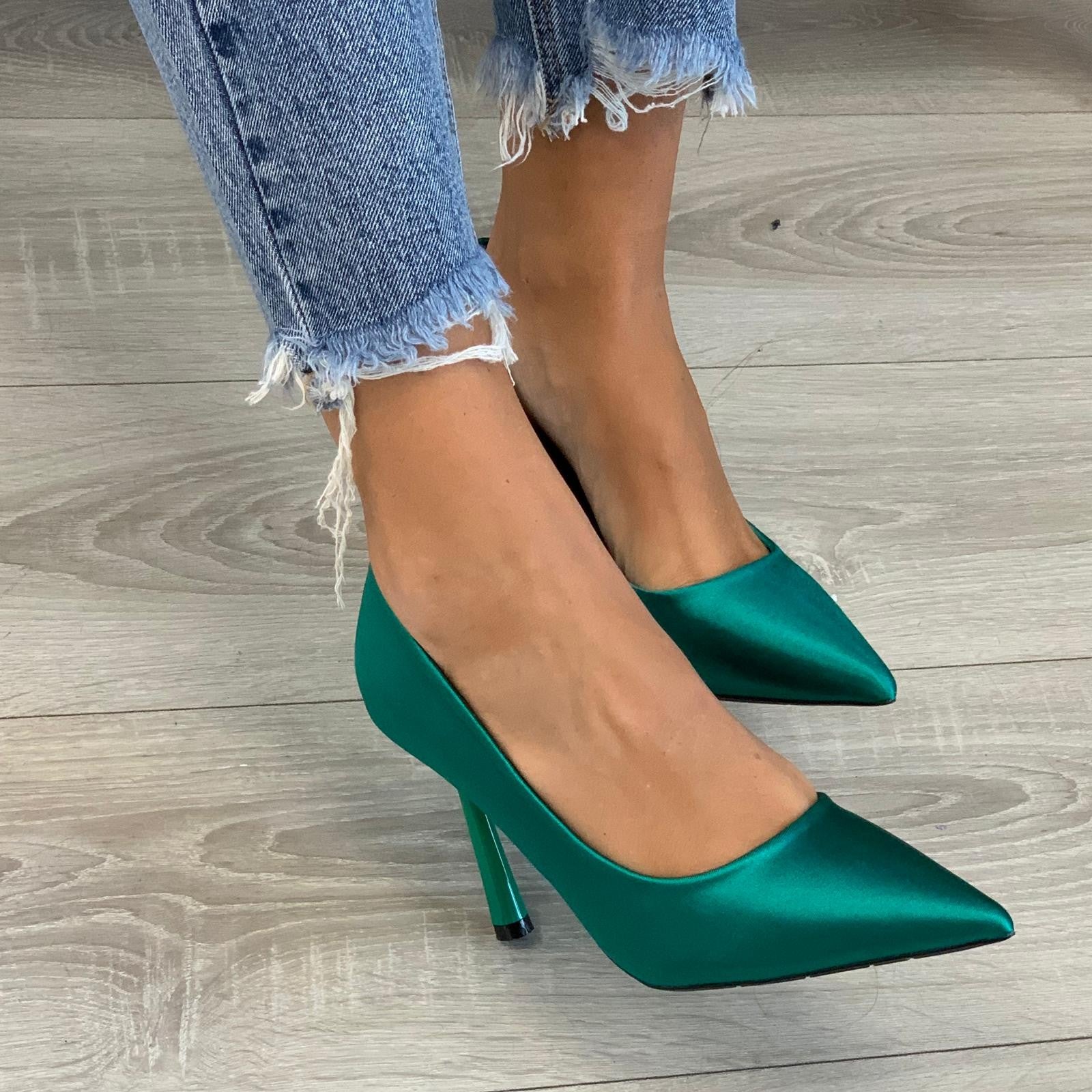 DÉCOLLETÉ METALLIC VERDE