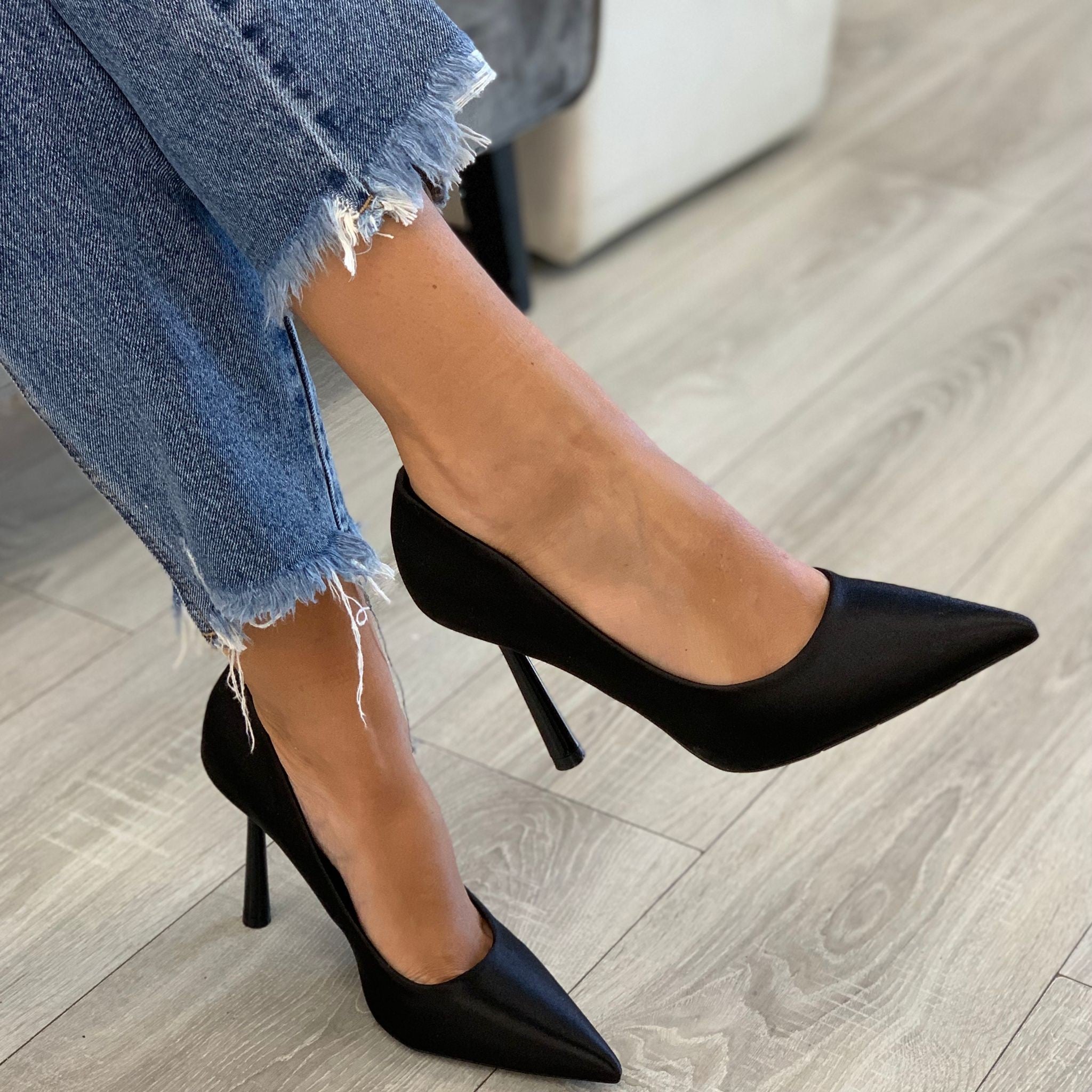 DÉCOLLETÉ METALLIC NERO